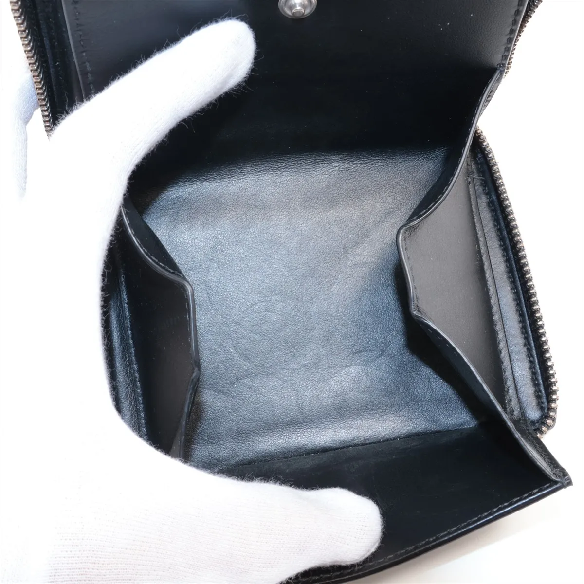 Maxi Intrecciato Cassette Leather Compact Wallet, Black — view 5