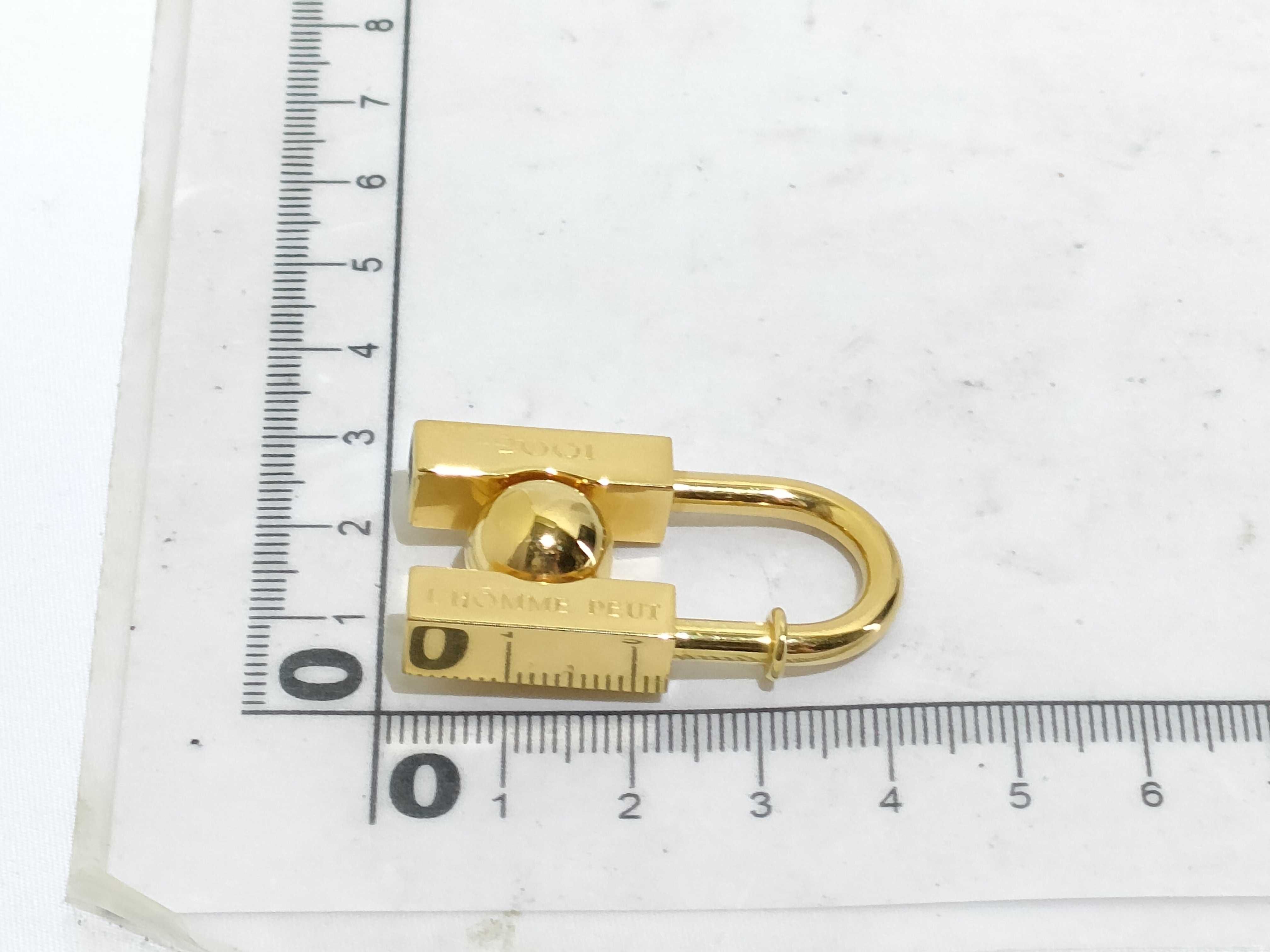accessory charm — view 2