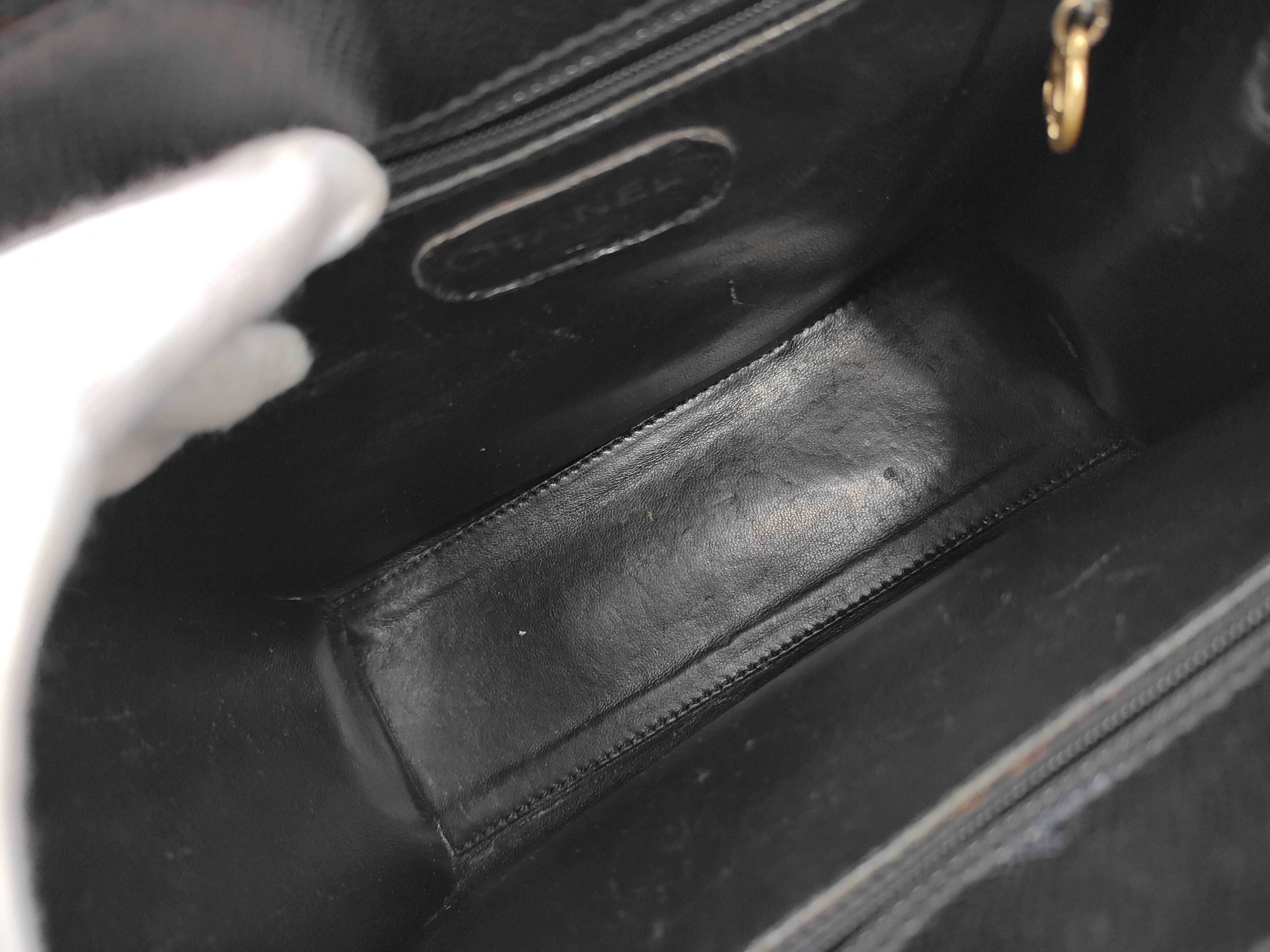 Caviar Skin Shoulder Bag — view 11