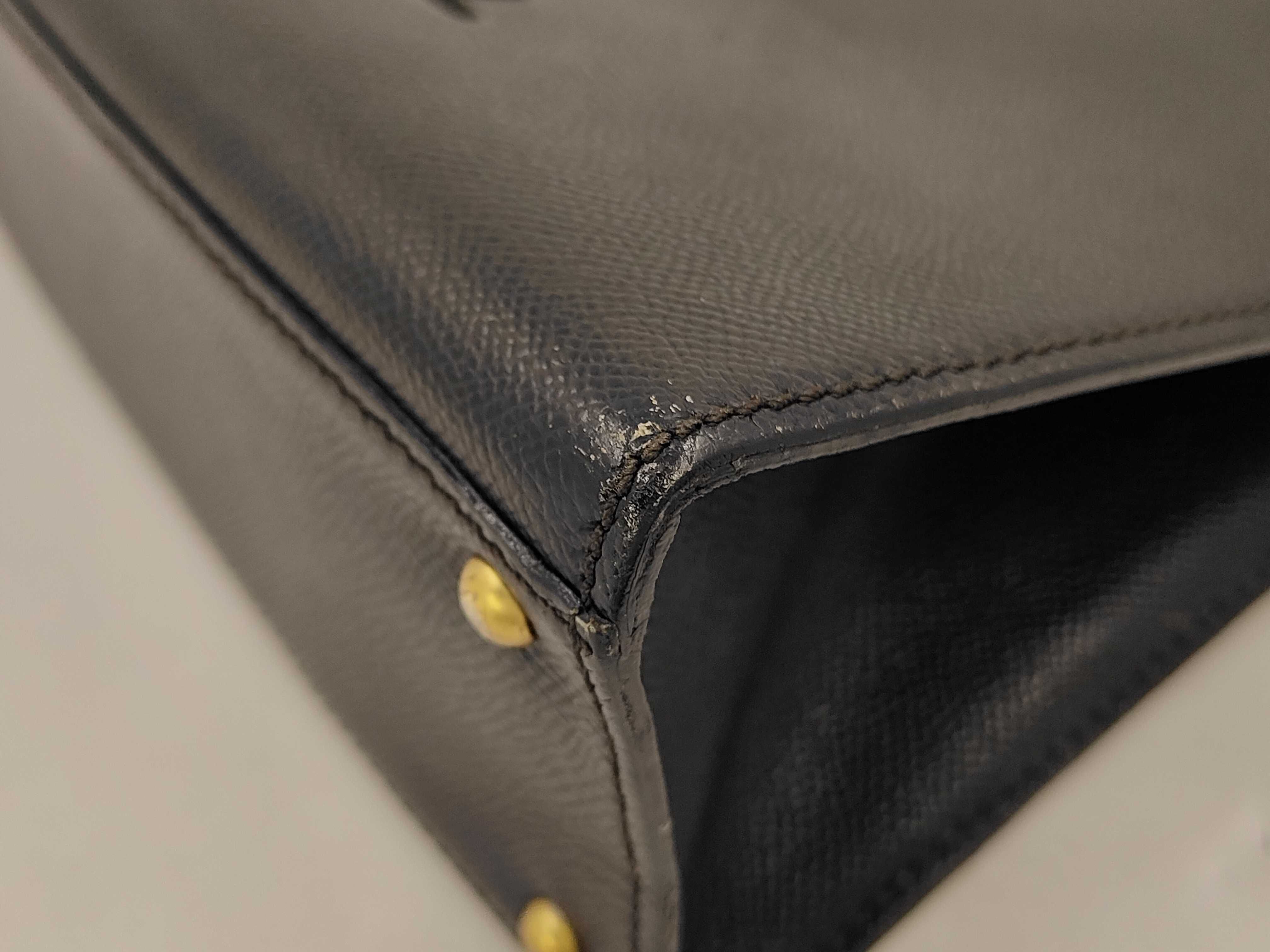 Caviar Skin Shoulder Bag — view 4