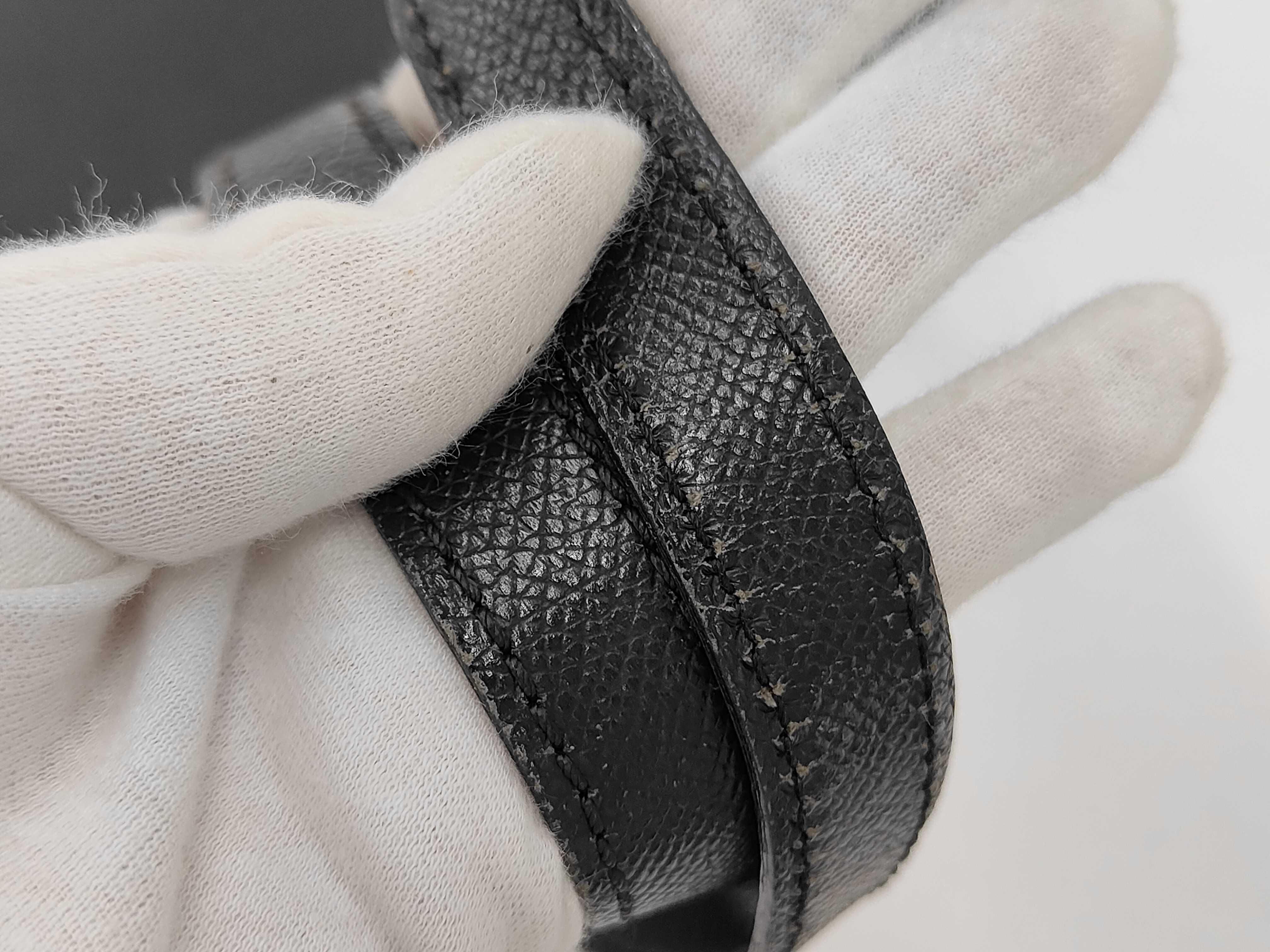 Caviar Skin Shoulder Bag — view 7