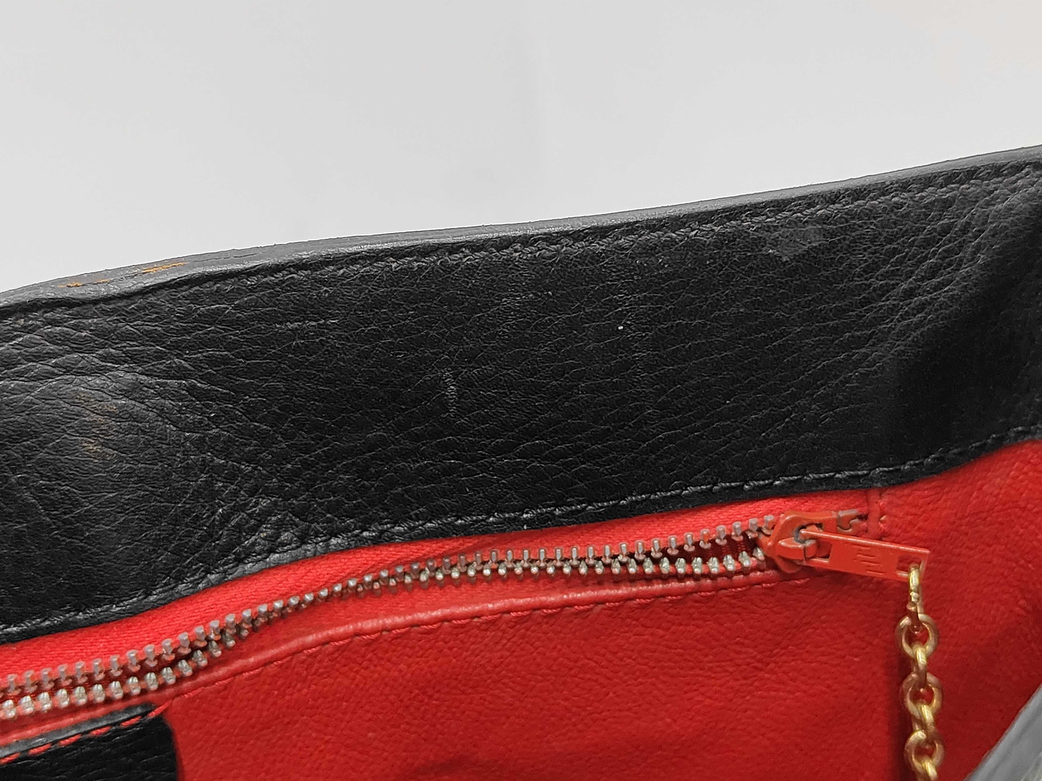 Circle Logo One-Shoulder Bag, Calf Leather, Black Shoulder Bag — view 10