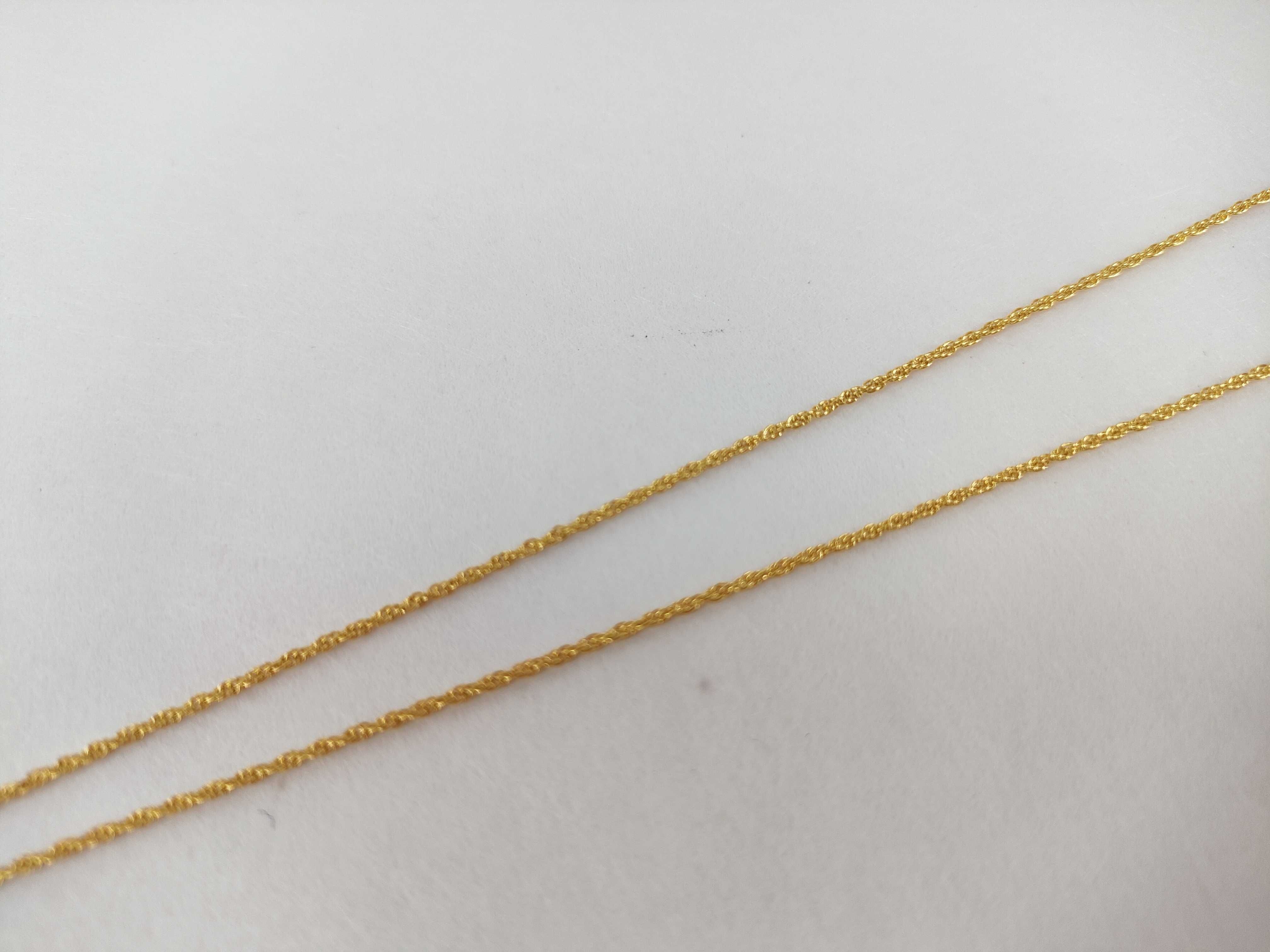 logo Cassandra gold necklace — view 8