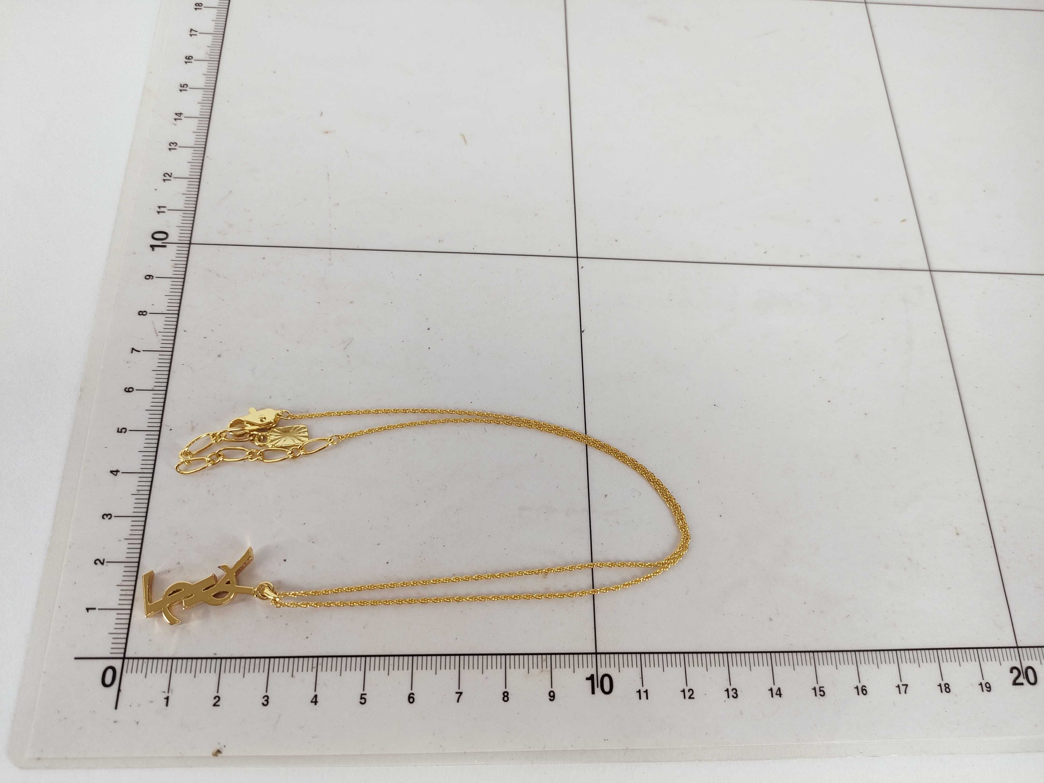 logo Cassandra gold necklace — view 10