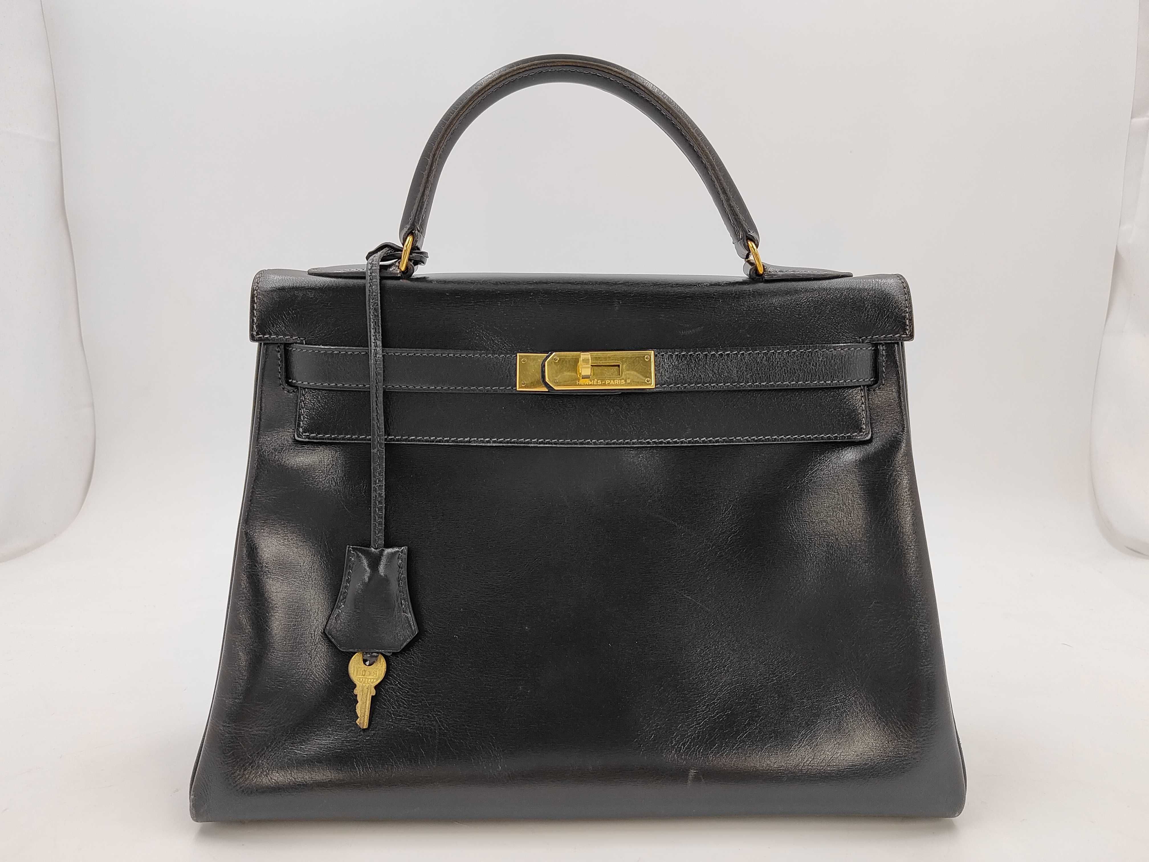 Kelly 32 Box Calf Leather, Black/Gold Hardware, S Stamped Handbag