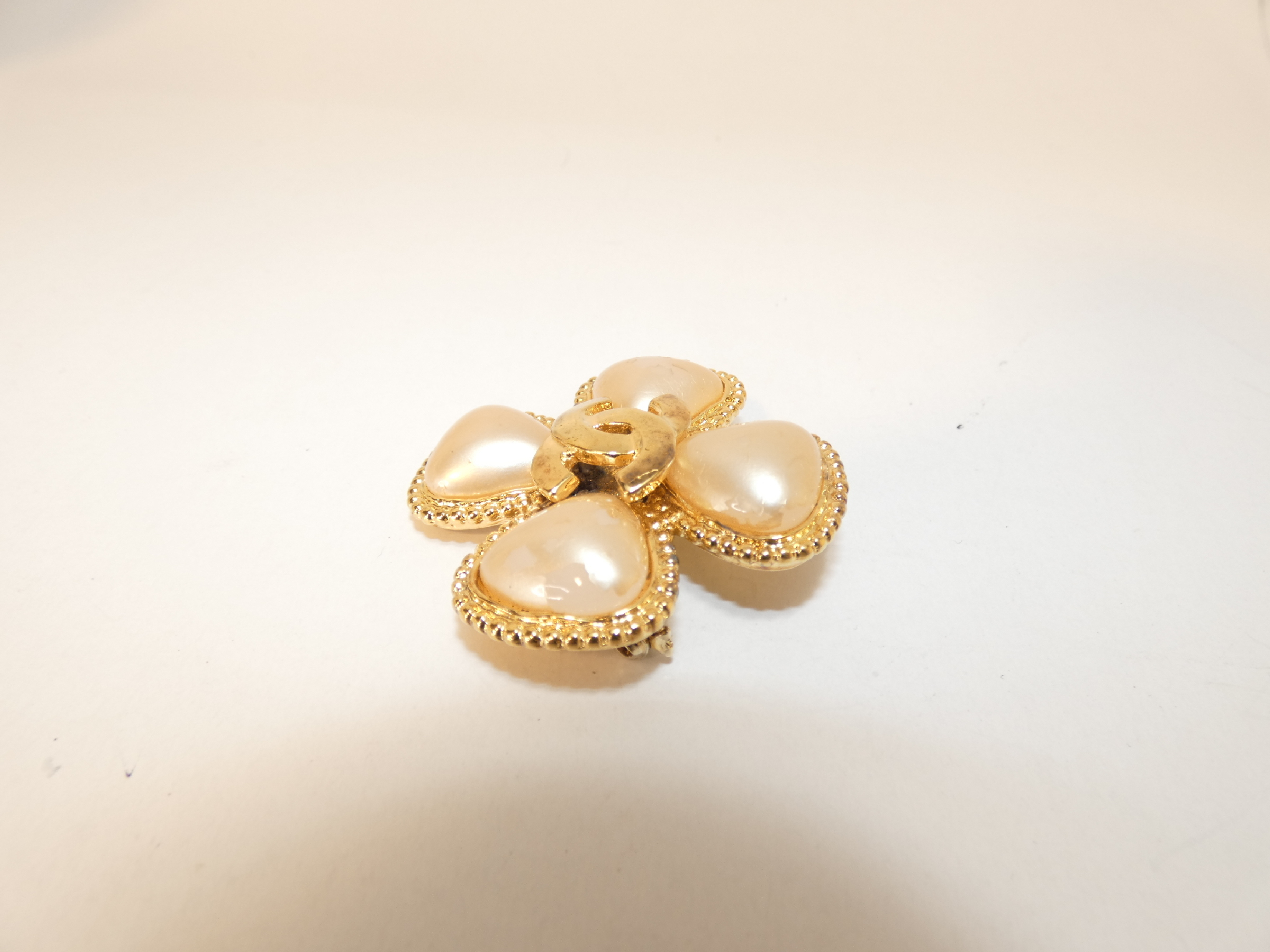 Coco Four-Leaf Clover Faux Pearl Brooch — view 2
