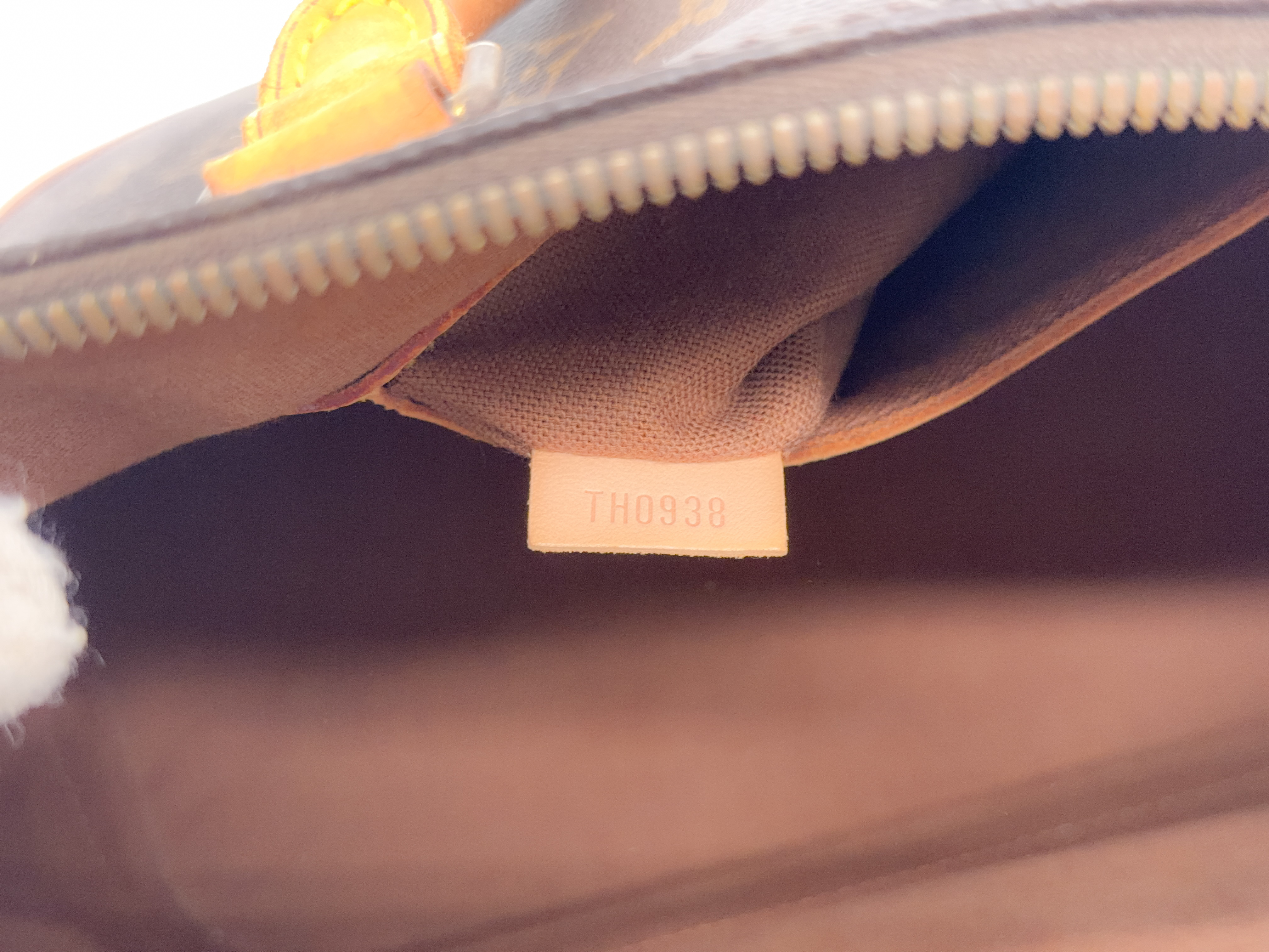Monogram M51130 Alma PM TH0938 Handbag — view 14