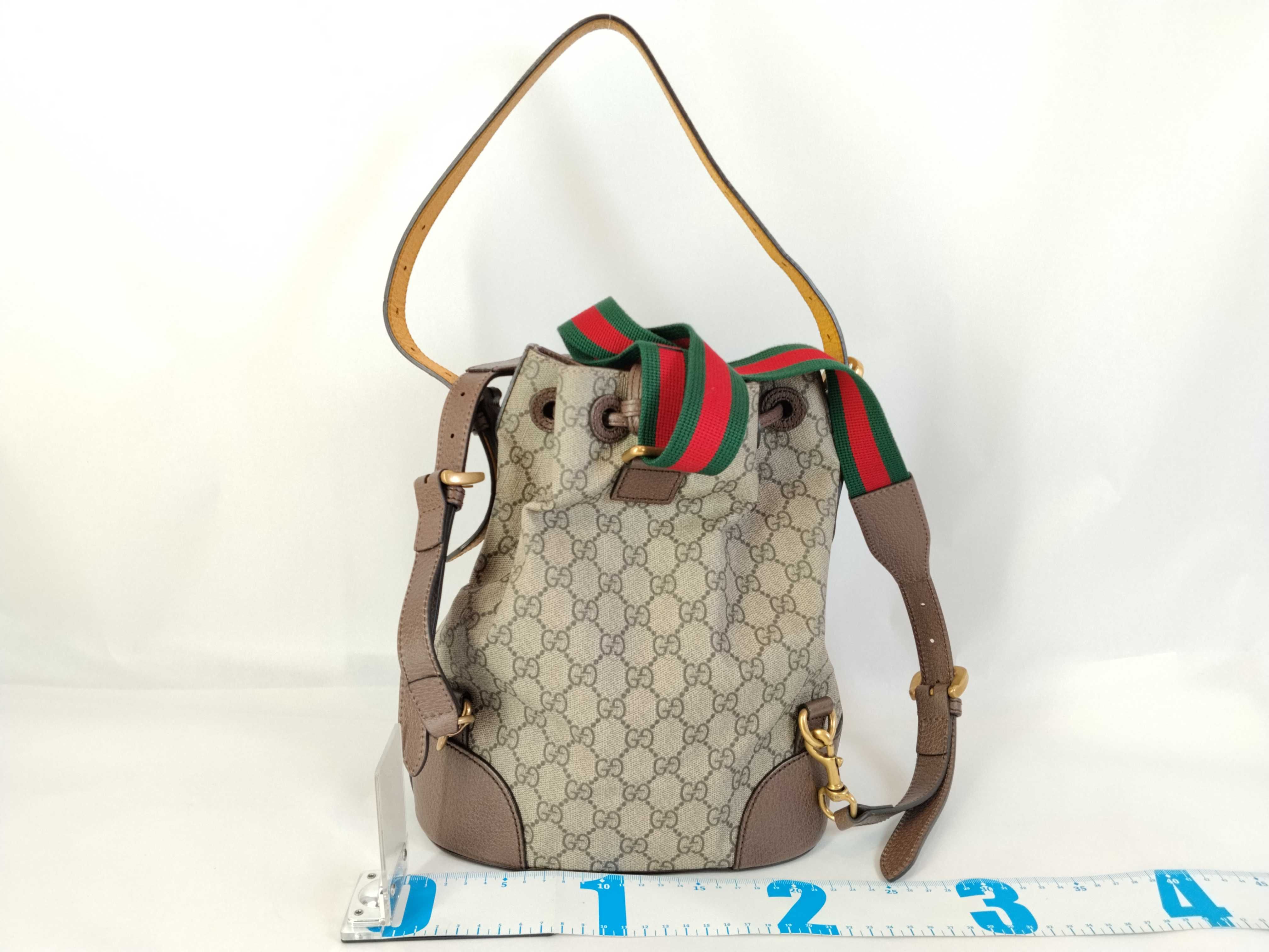 GG Supreme ID-GG Canvas Tiger Beige 23cm Bucket Bag GHW Shoulder Bag — view 2