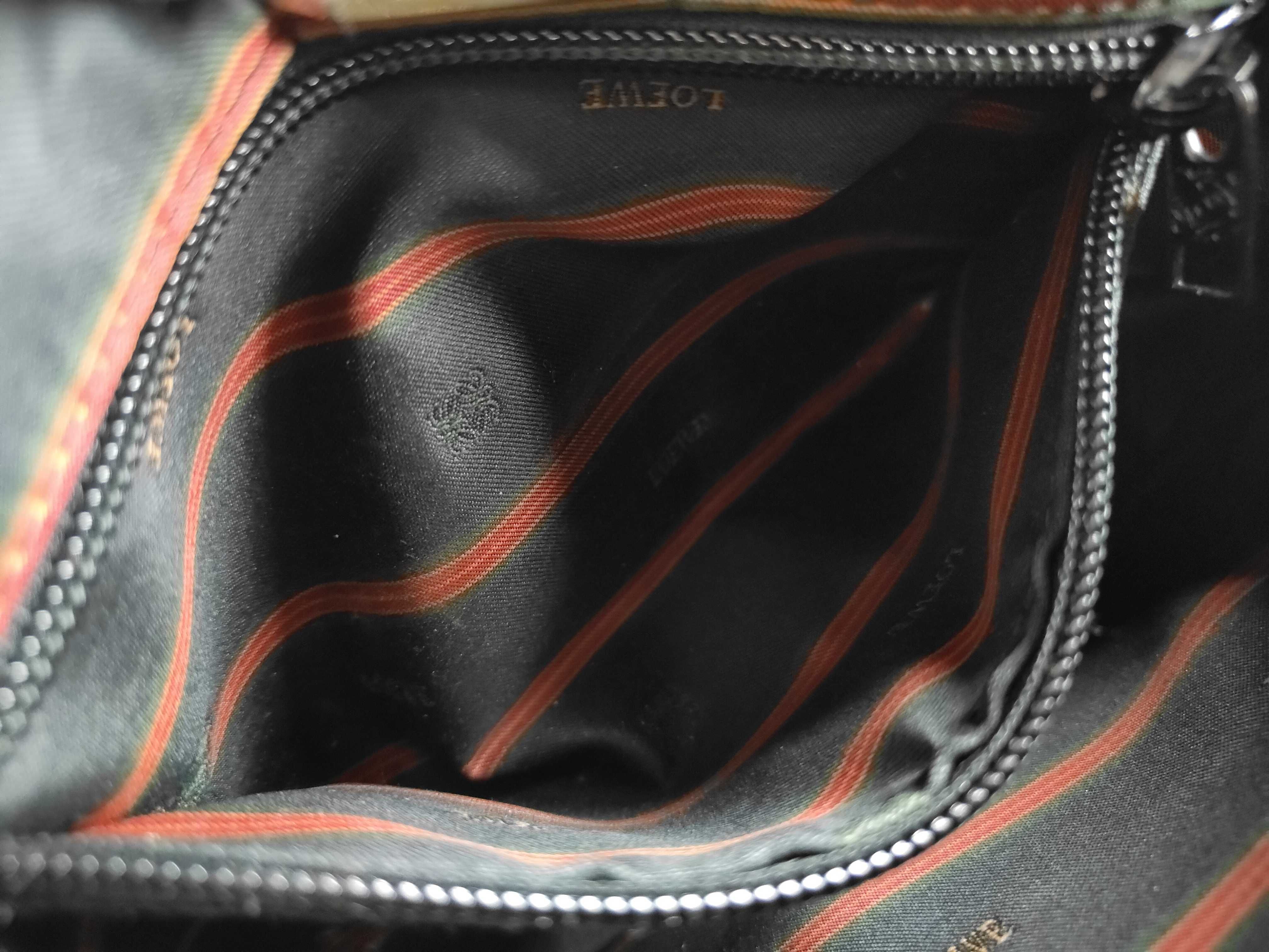shoulder bag, leather, black, Anagram design. — view 11