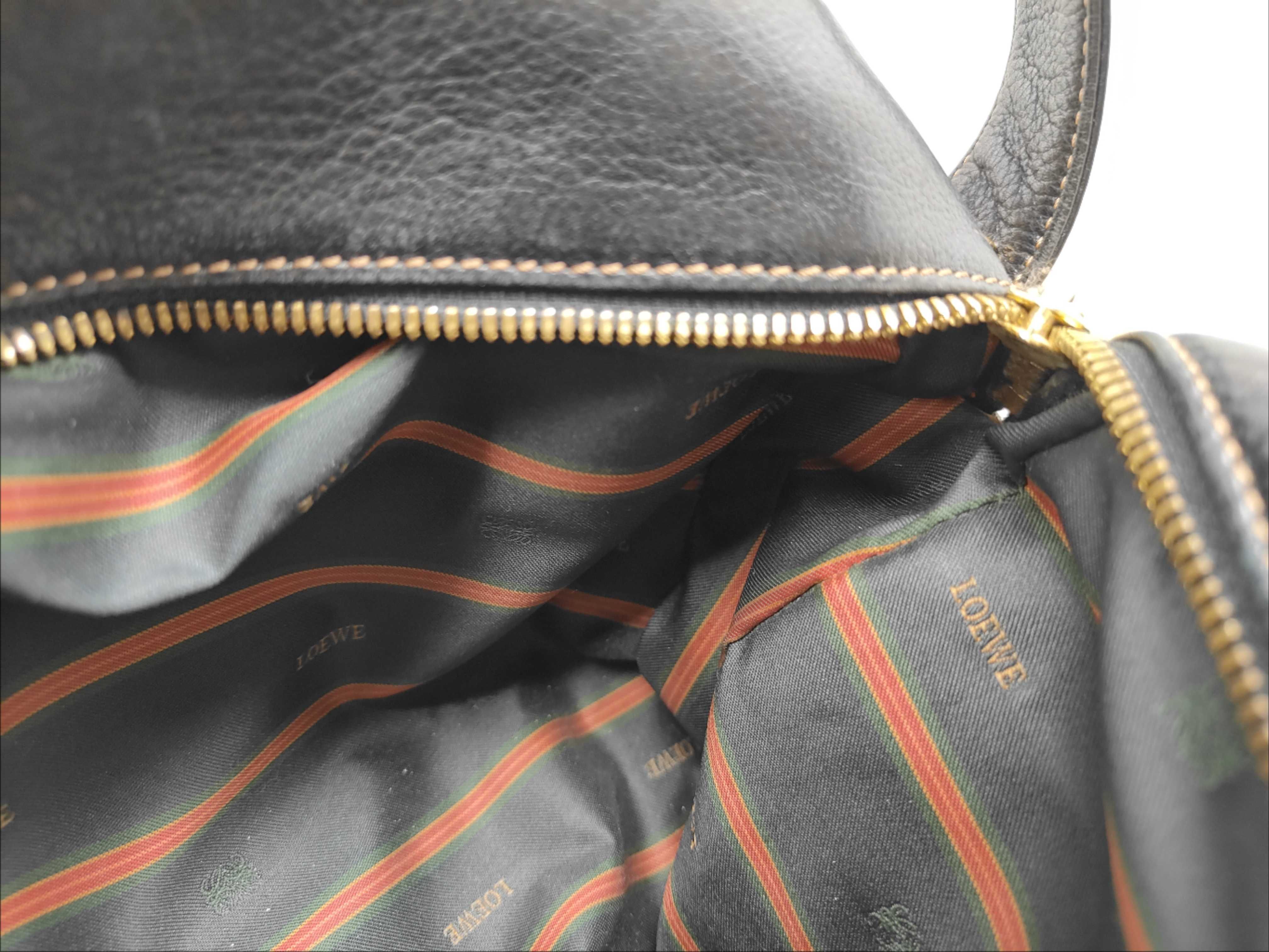 shoulder bag, leather, black, Anagram design. — view 13