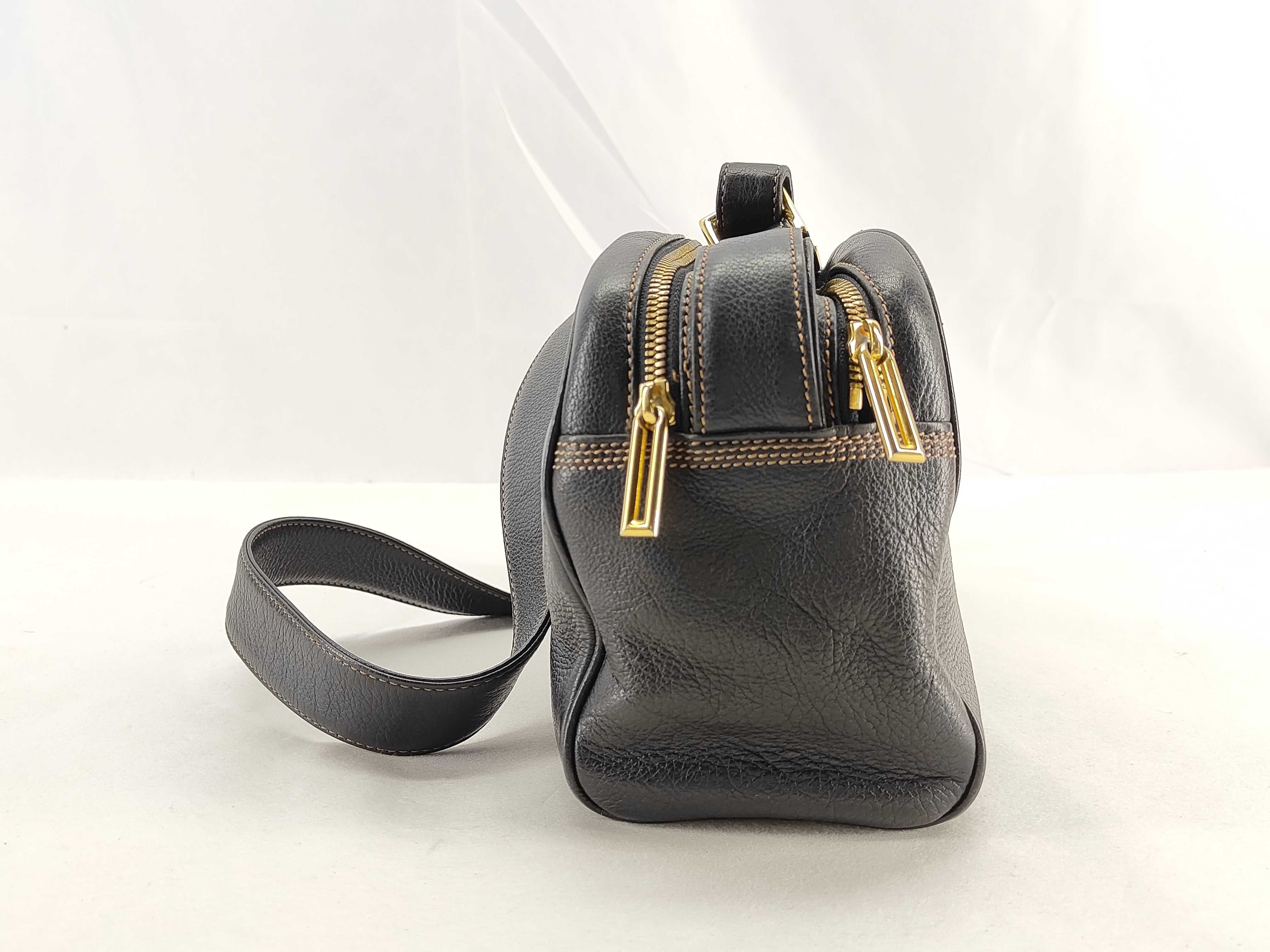 shoulder bag, leather, black, Anagram design. — view 5