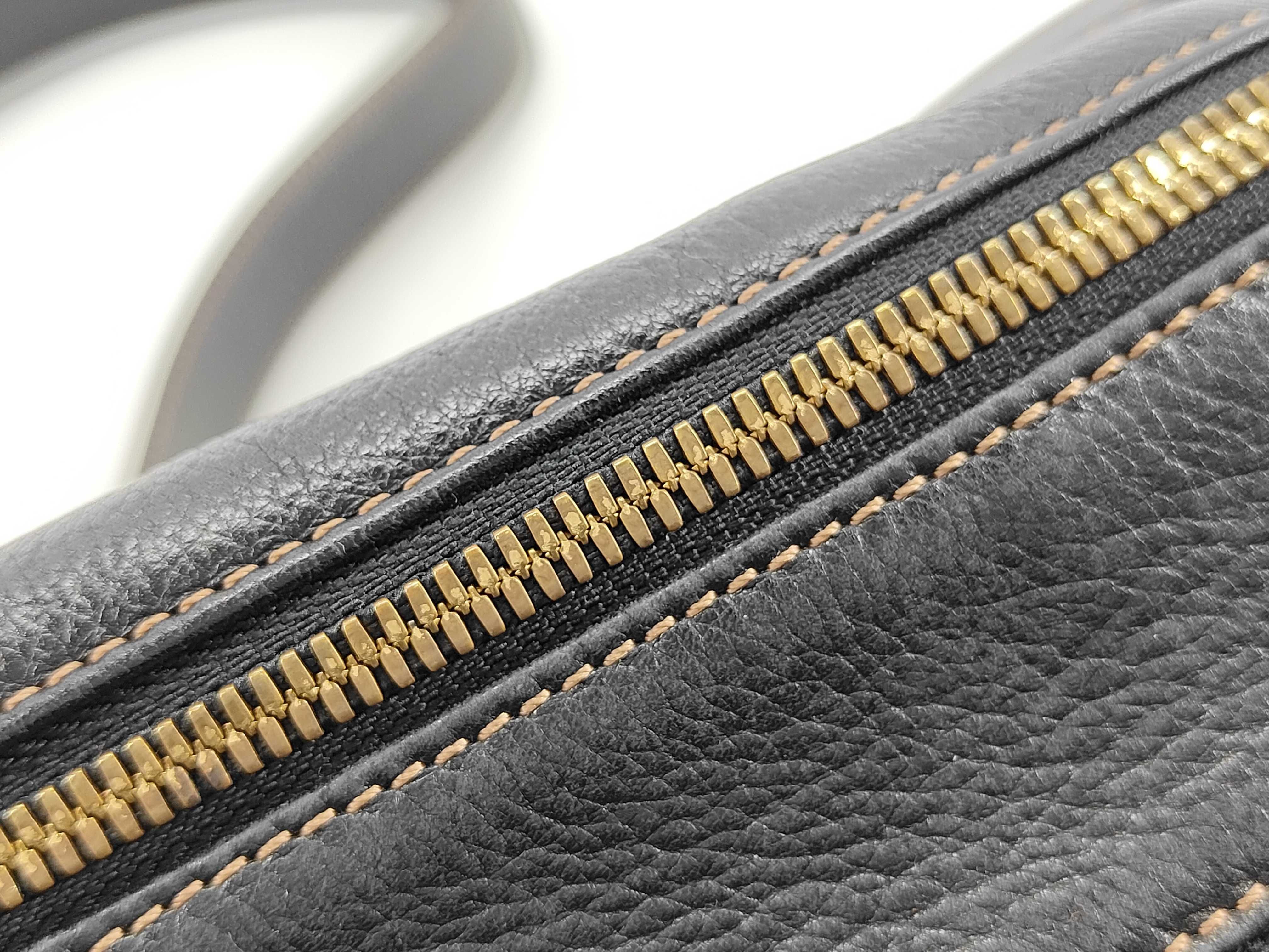 shoulder bag, leather, black, Anagram design. — view 6