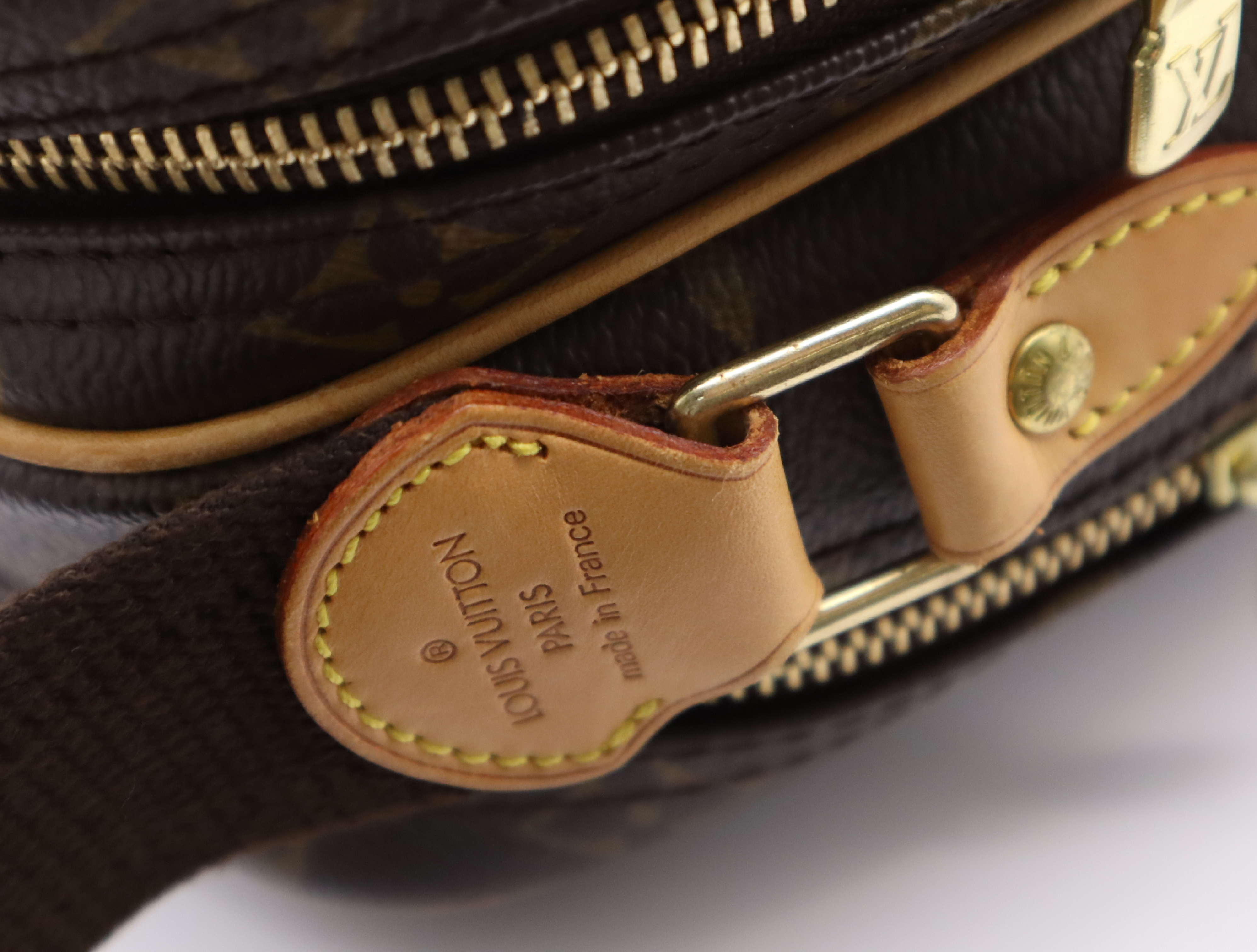 M45254 Monogram Reporter PM Shoulder Bag — view 11