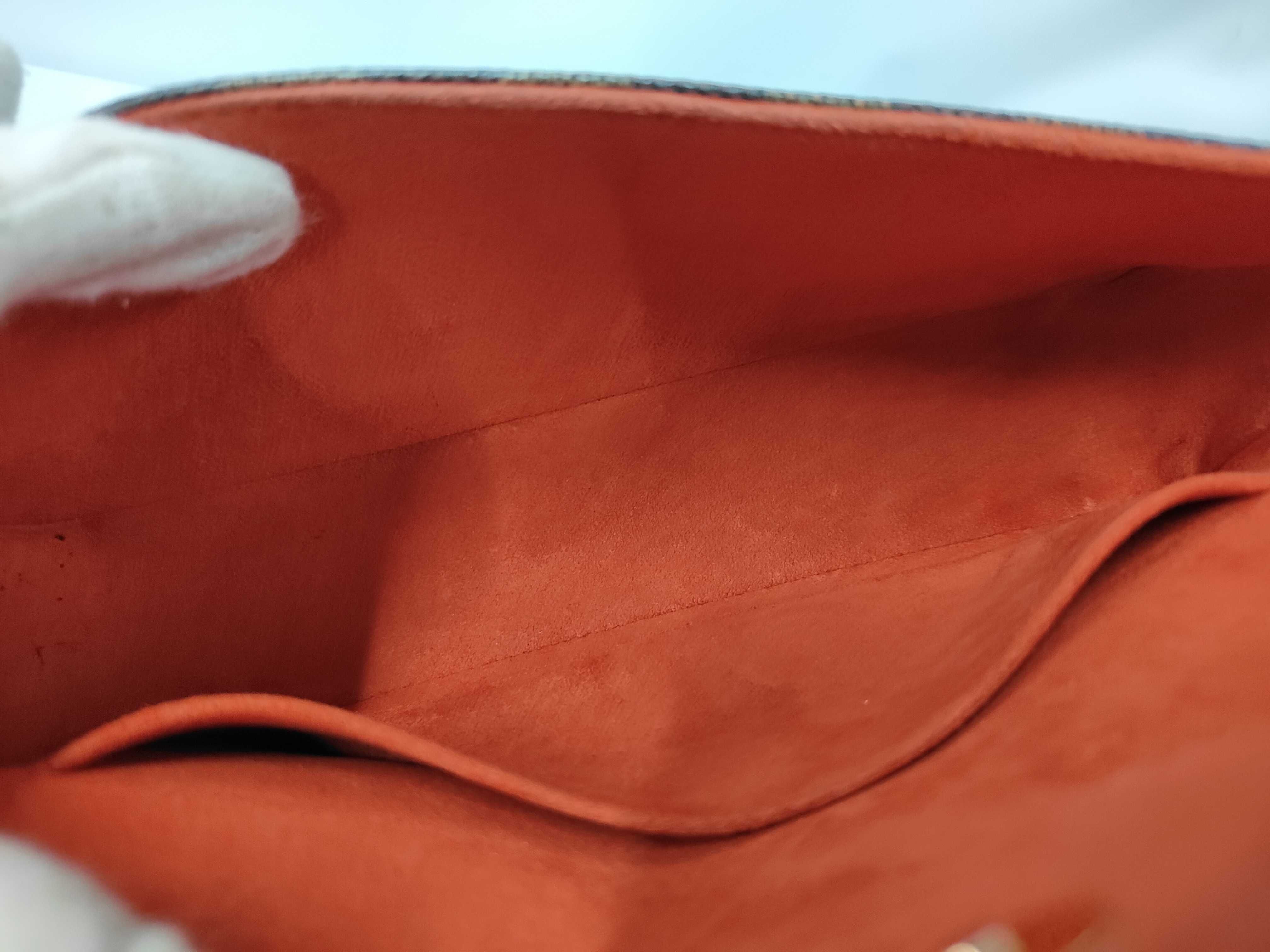 Recoleta Shoulder Bag — view 9