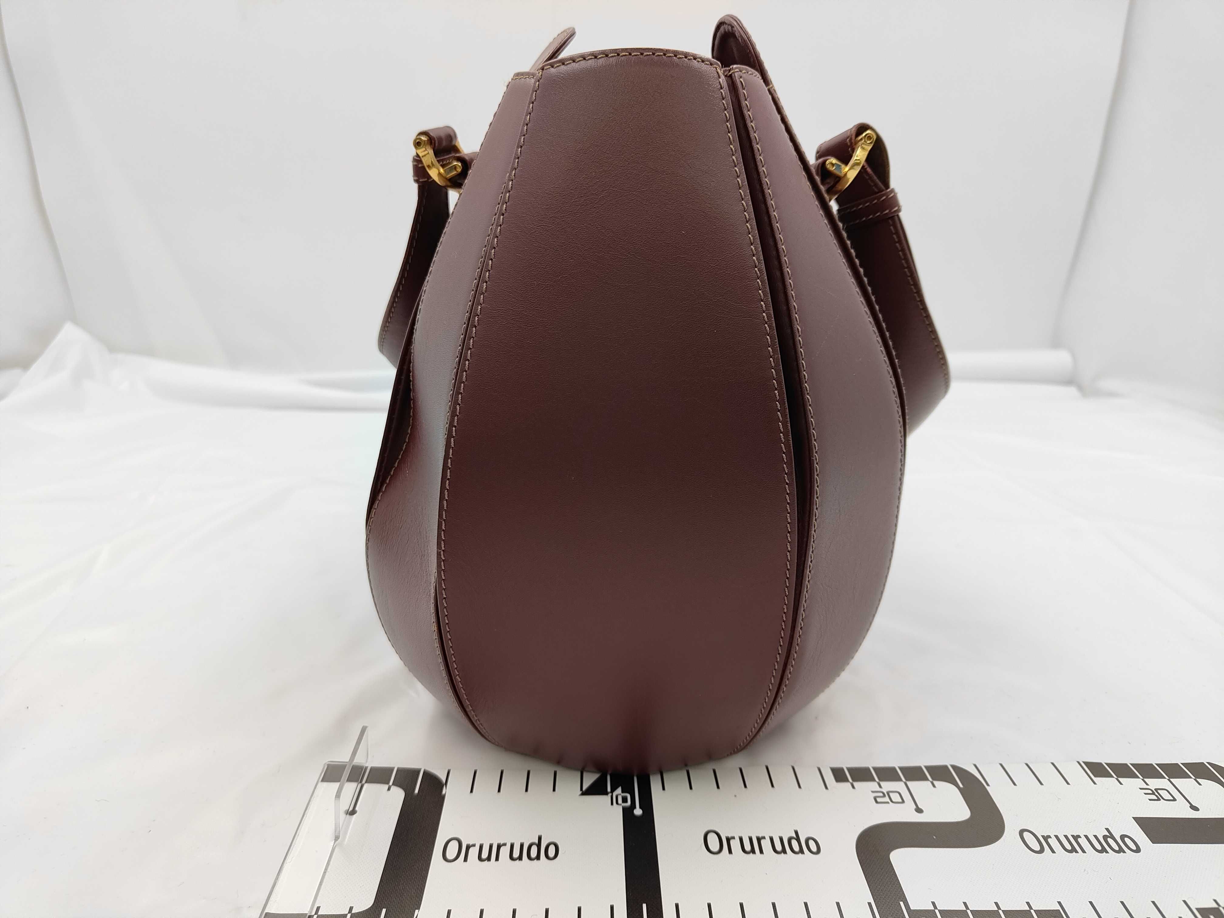Must Line Shoulder Bag, Drawstring, Leather, Bordeaux, with Dust Bag. — view 2