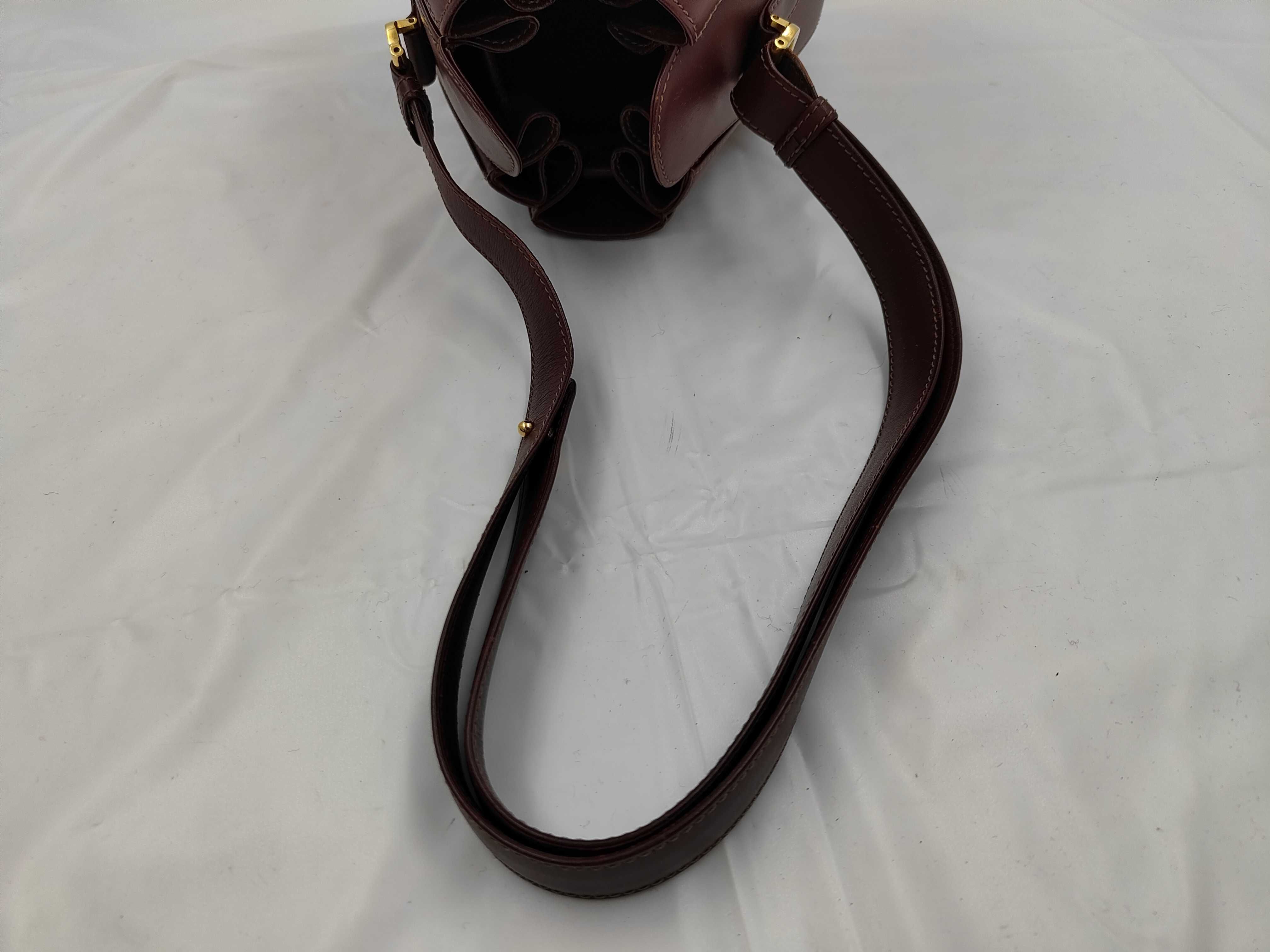 Must Line Shoulder Bag, Drawstring, Leather, Bordeaux, with Dust Bag. — view 3