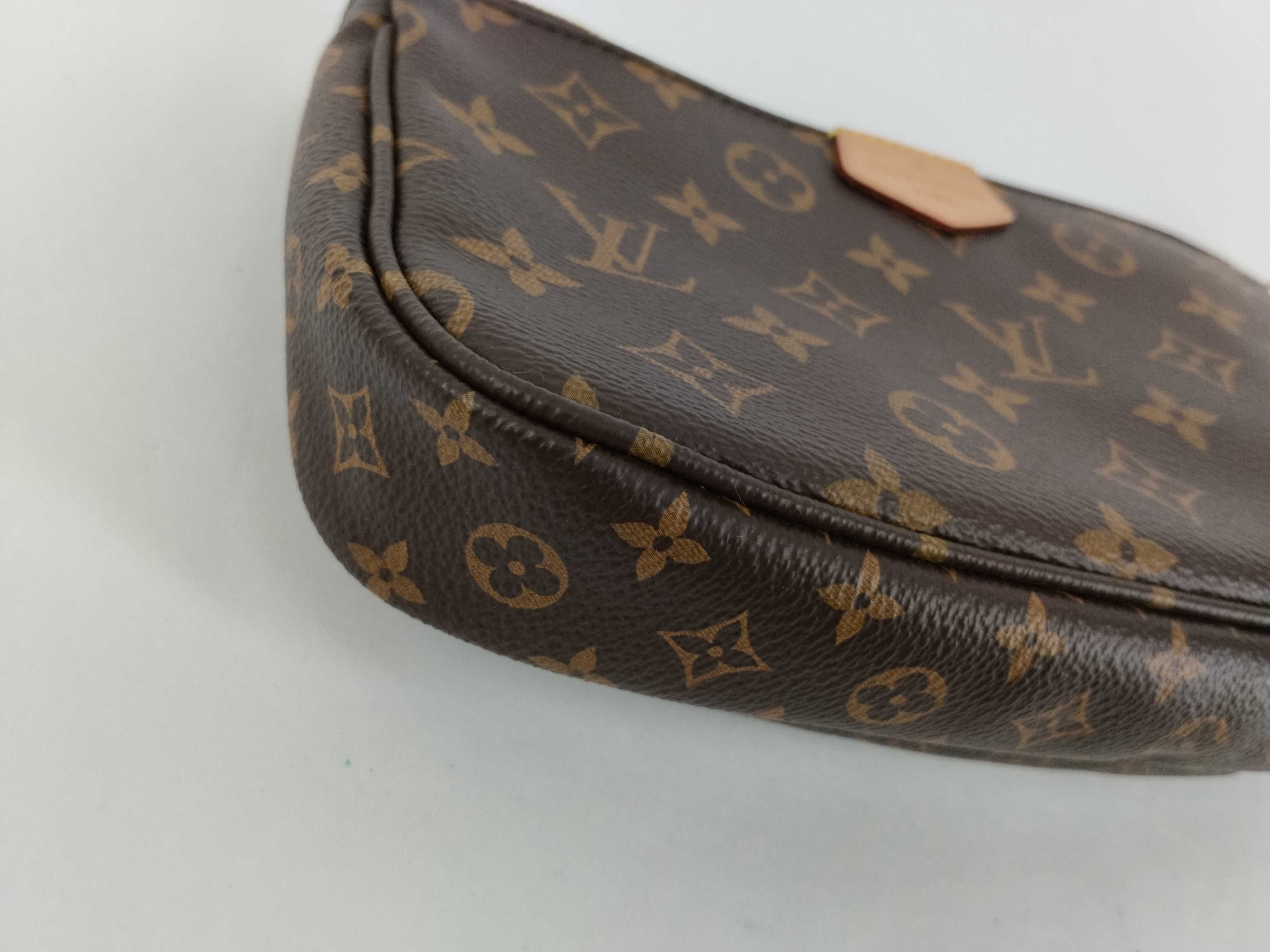 Monogram Louis Vuitton M44840 Multi Pochette Accessoires 2-Way Shoulder Bag with Pouch — view 12