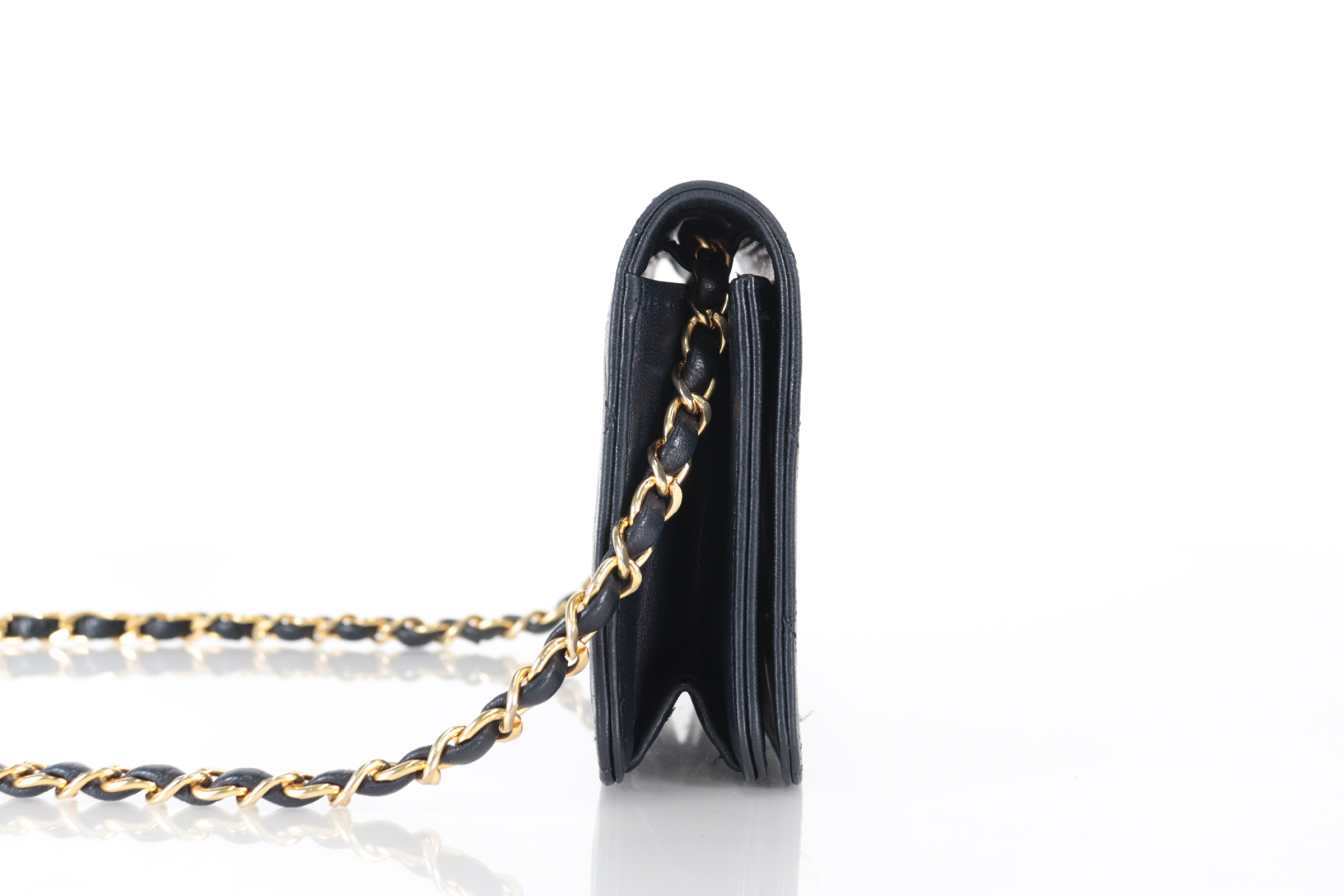 Full Flap Push Lambskin Chain Shoulder Bag (Serial No. 6) — view 3