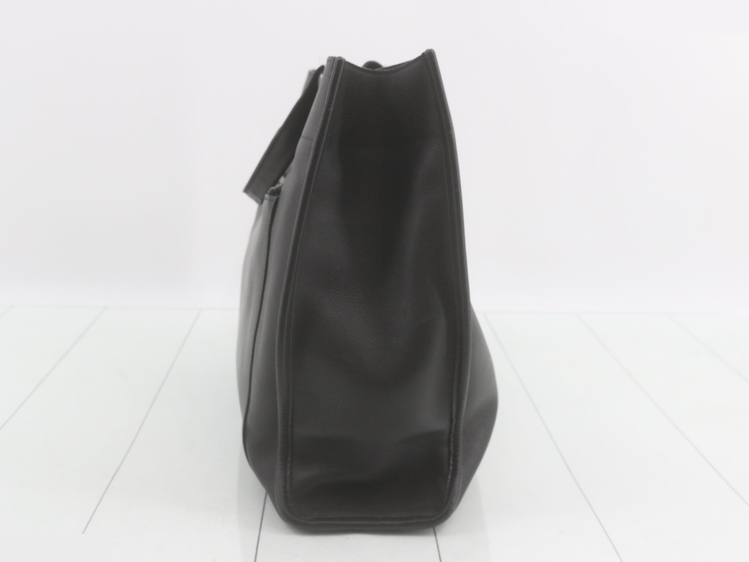 handbag — view 3