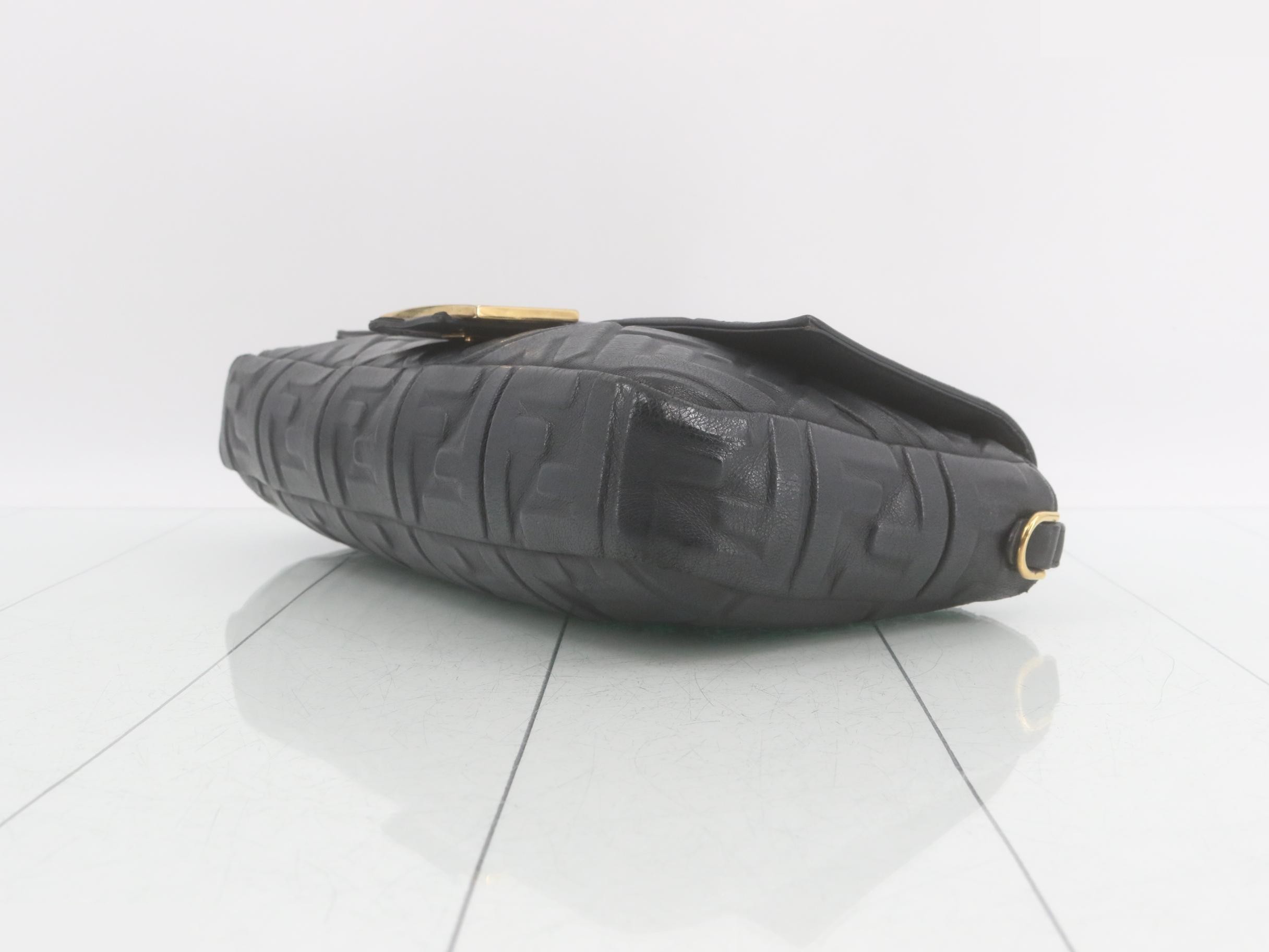 Zucca Leather 2-Way Shoulder Bag Handbag — view 6