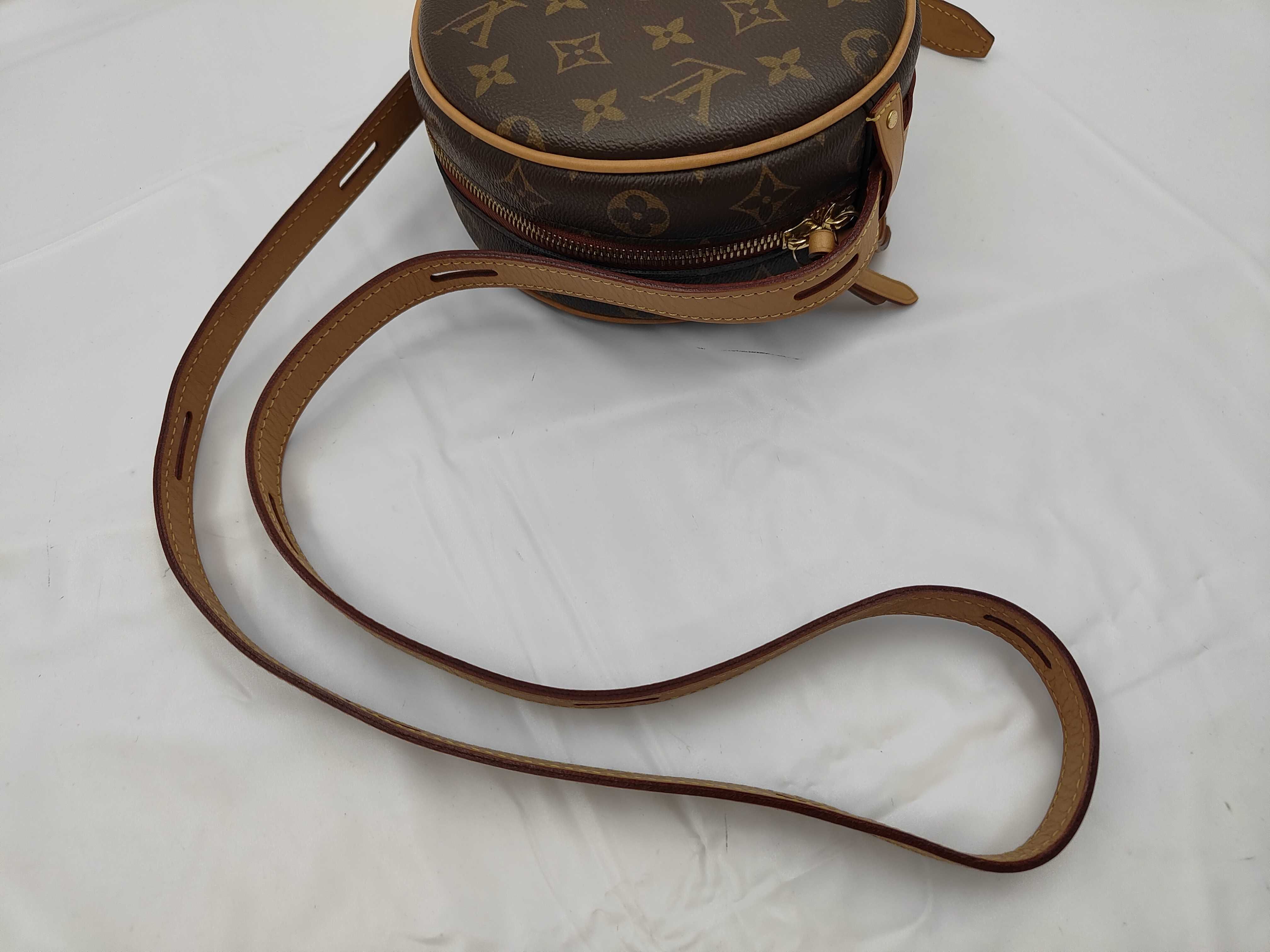 Monogram Louis Vuitton Monogram Boite Chapeau Souple PM Shoulder Bag — view 3