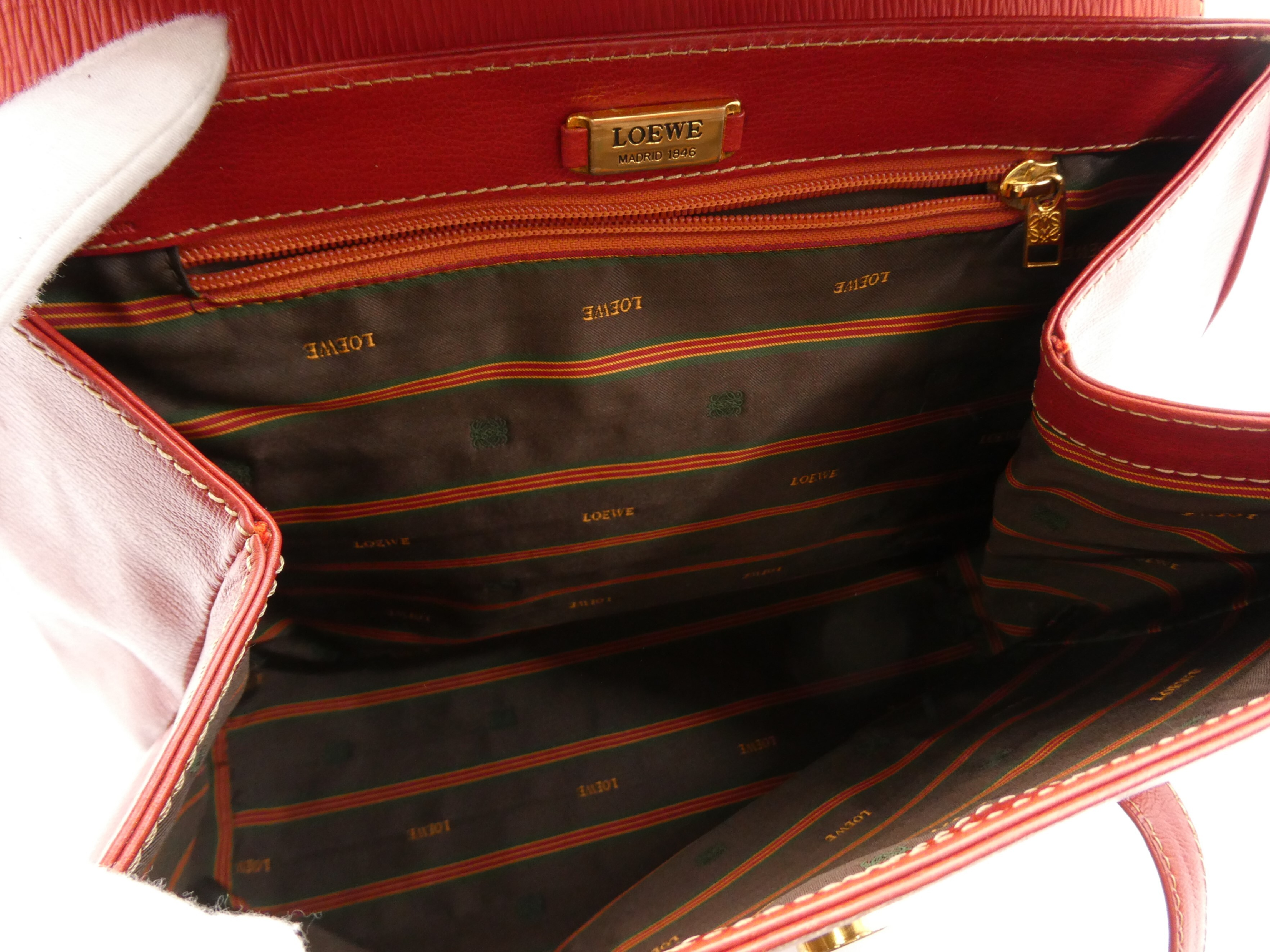 Velázquez Twisted Clasp Shoulder Bag — view 7