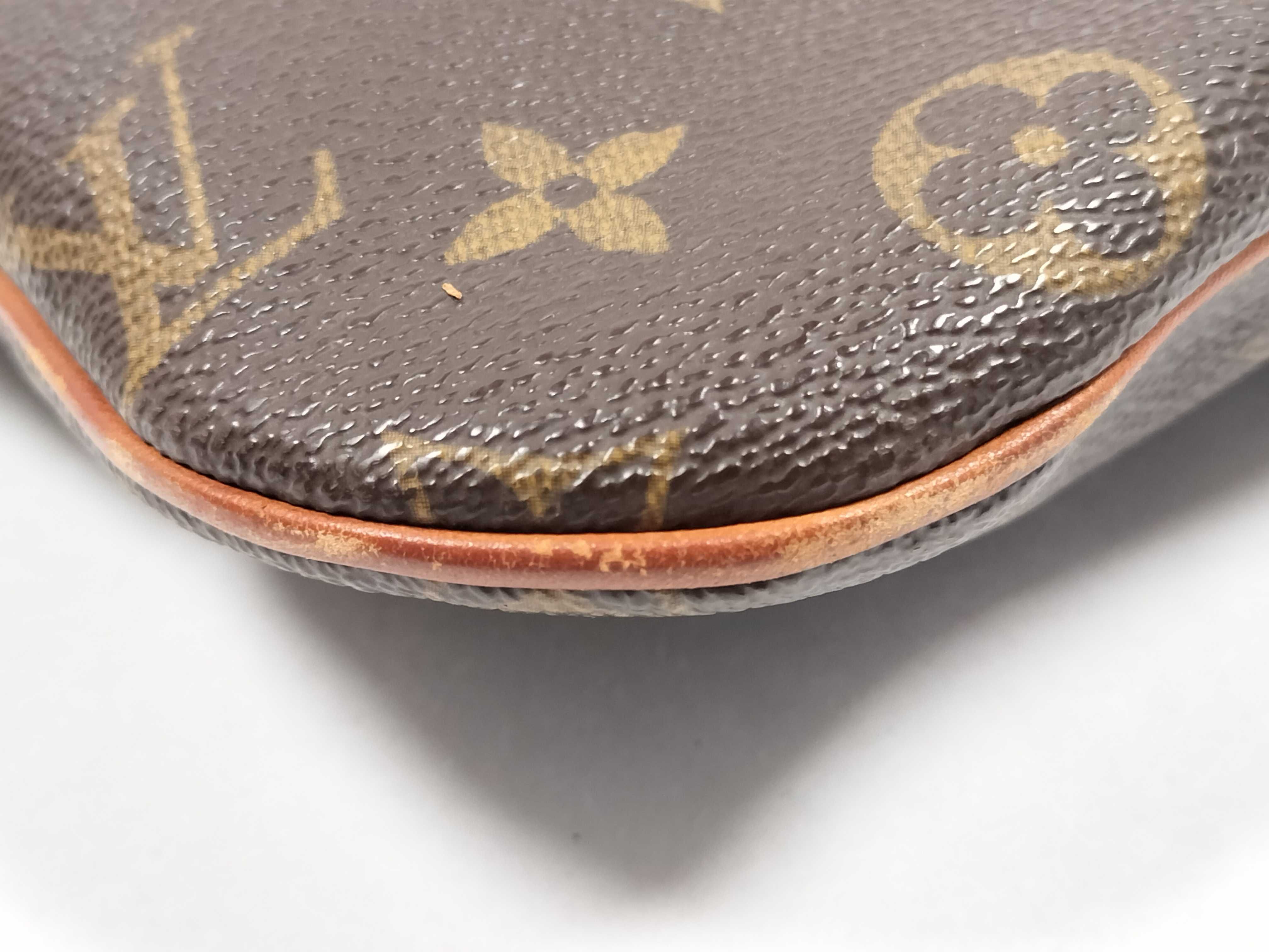Monogram Louis Vuitton Brown Monogram M40044 Pochette Bosphore Shoulder Bag — view 6