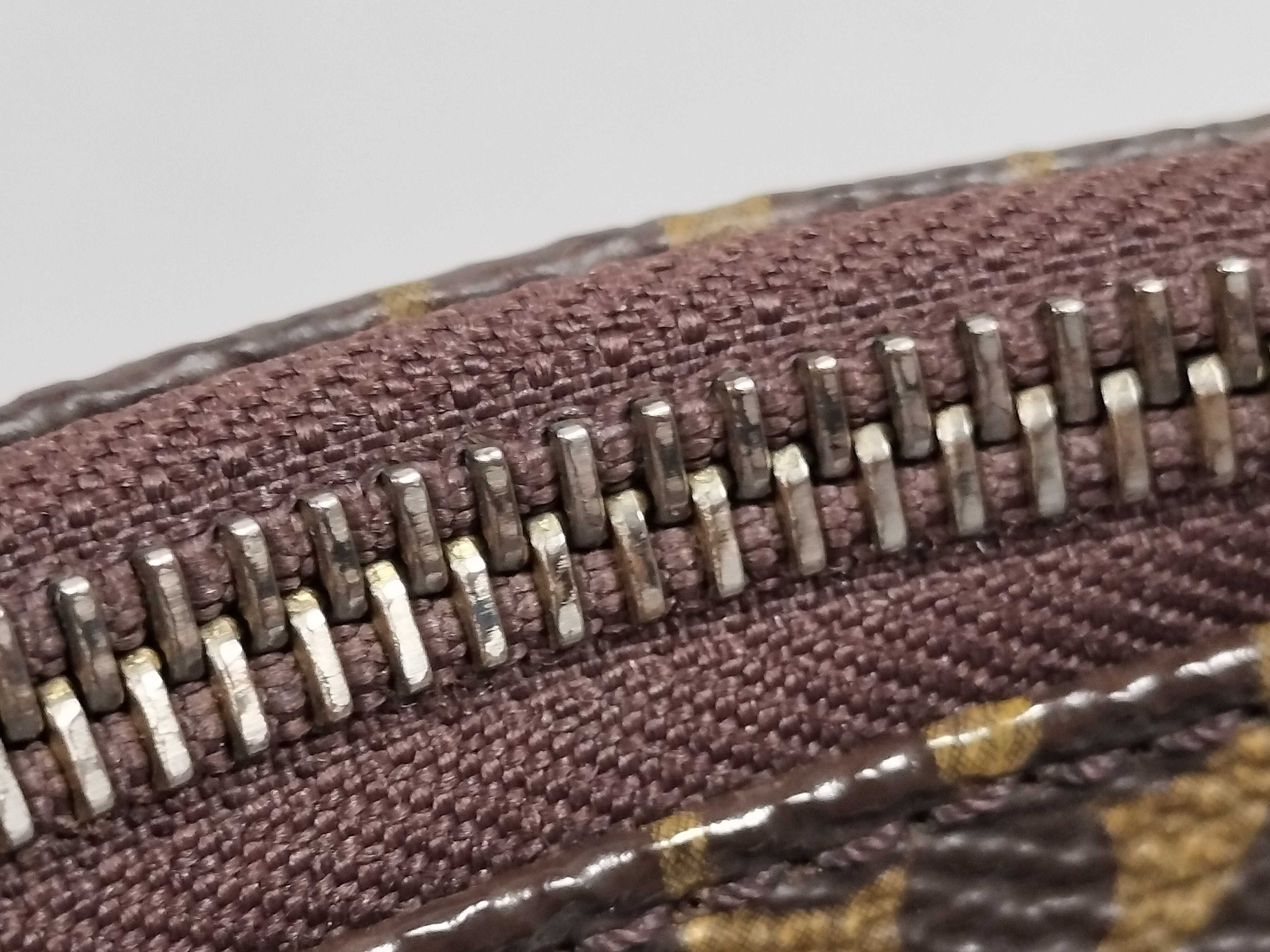 Monogram Louis Vuitton Brown Monogram M40044 Pochette Bosphore Shoulder Bag — view 8