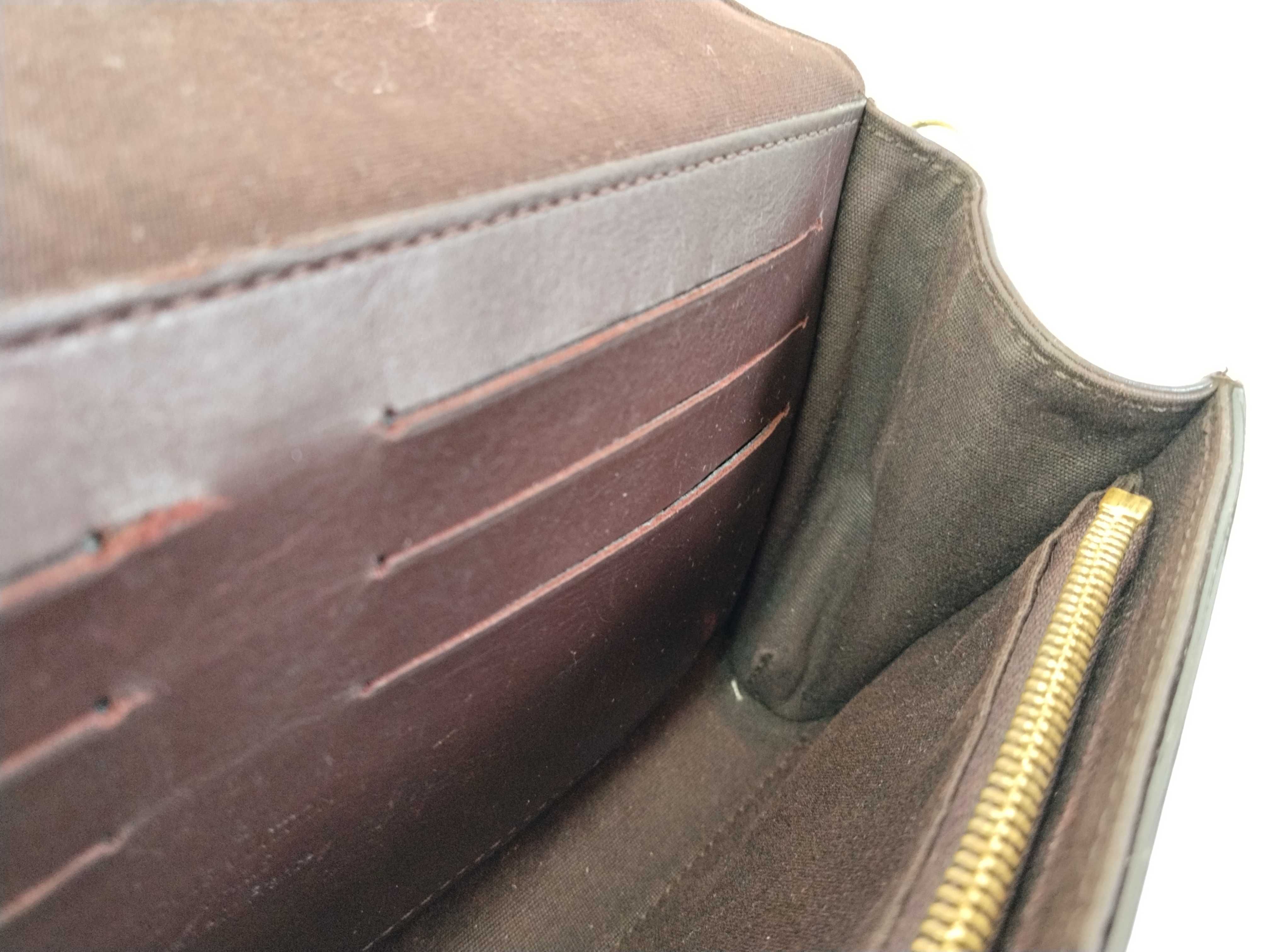 Vernis Louis Vuitton Vernis M91549 Rossmore MM Amarante 2-way Clutch Bag — view 10