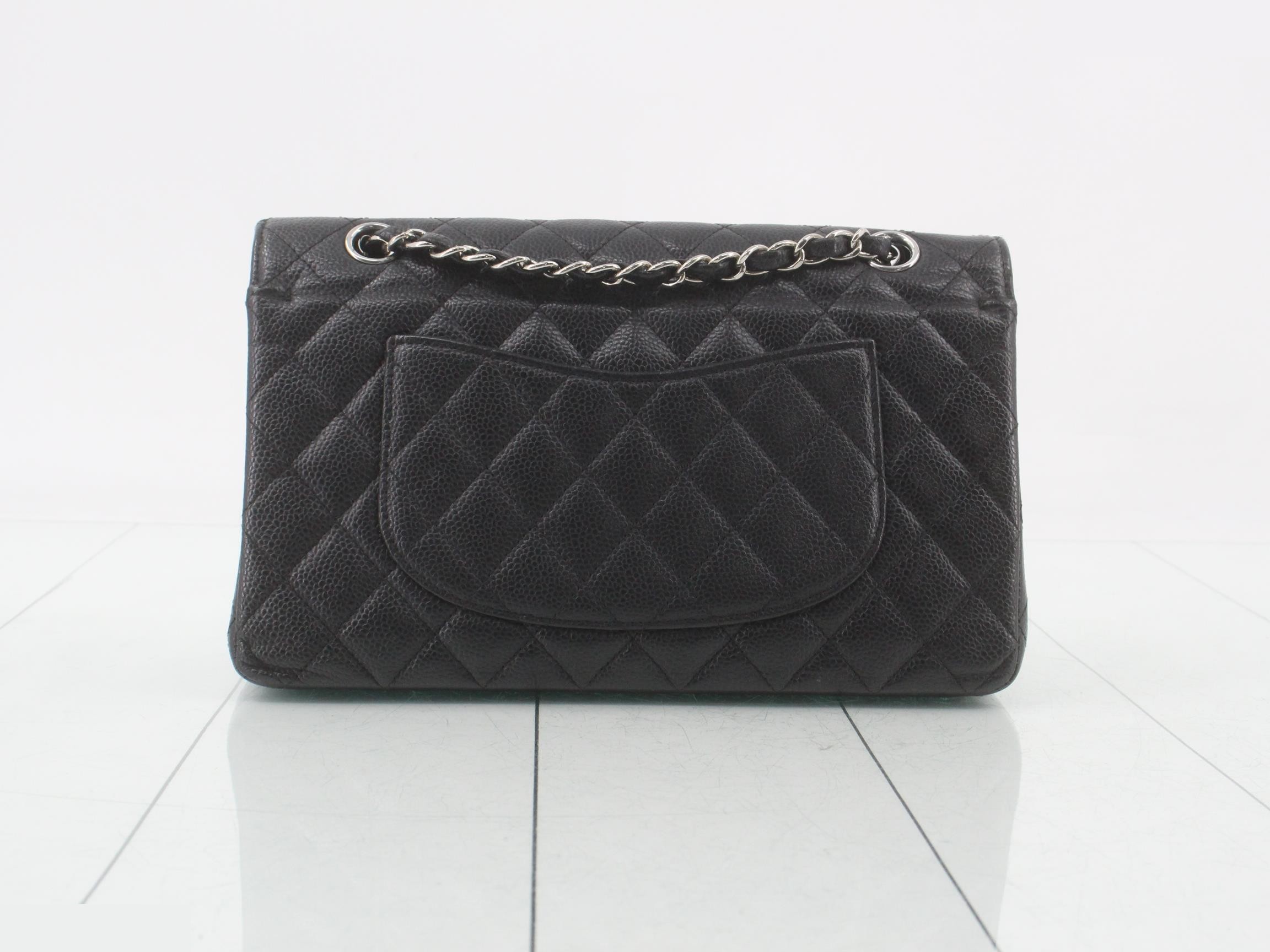 Double flap 25 caviar chain shoulder bag, serial number 17. — view 2