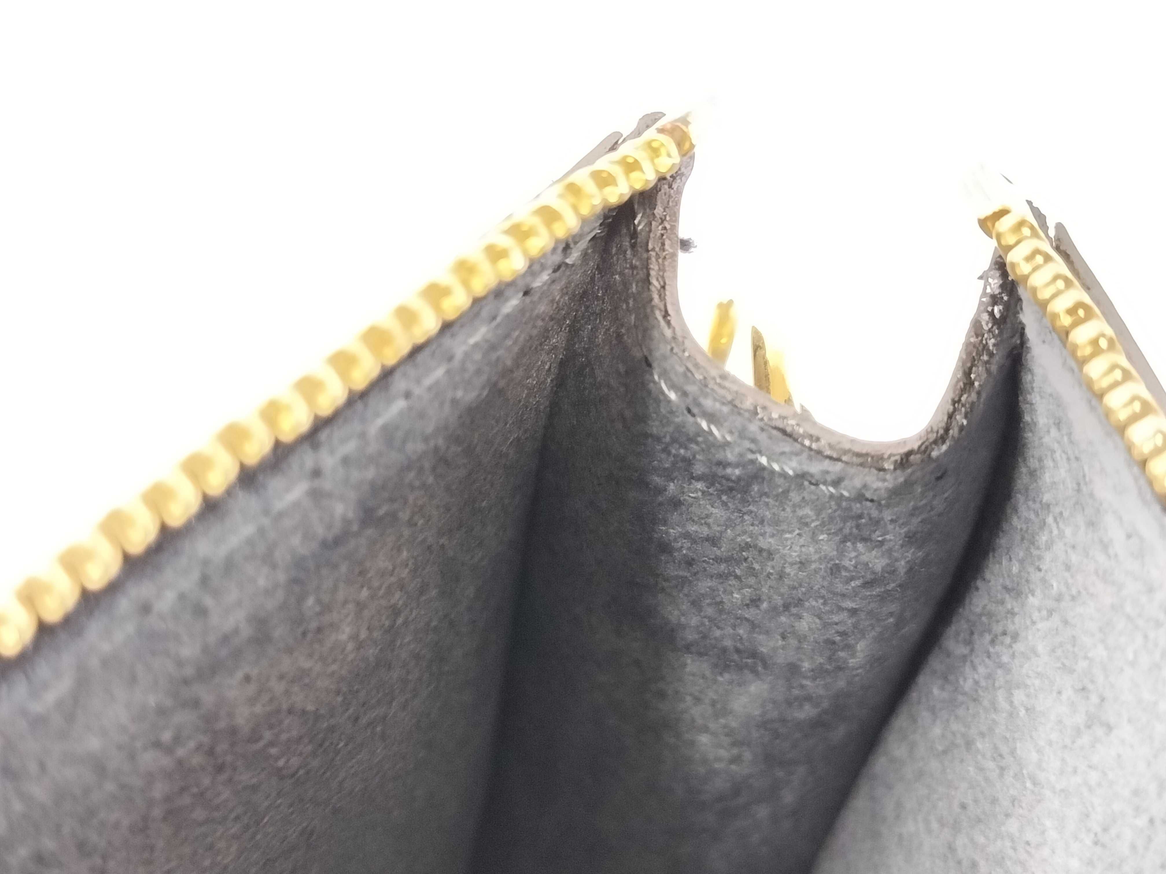 Epi LV Epi Pochette Accessoires M52942 AR1011 Handbag — view 13