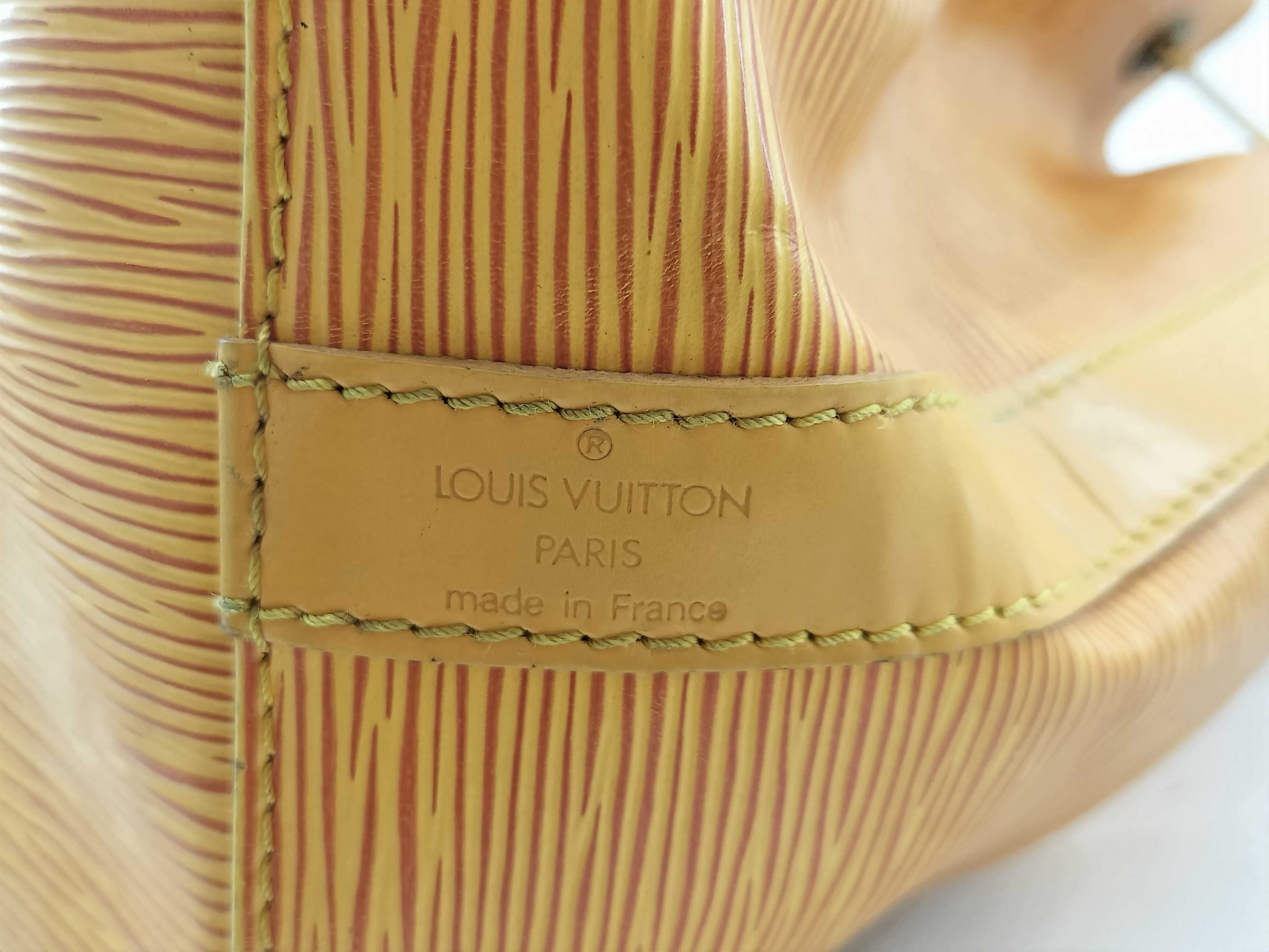 Epi Petit Noé M44109 Shoulder Bag — view 7