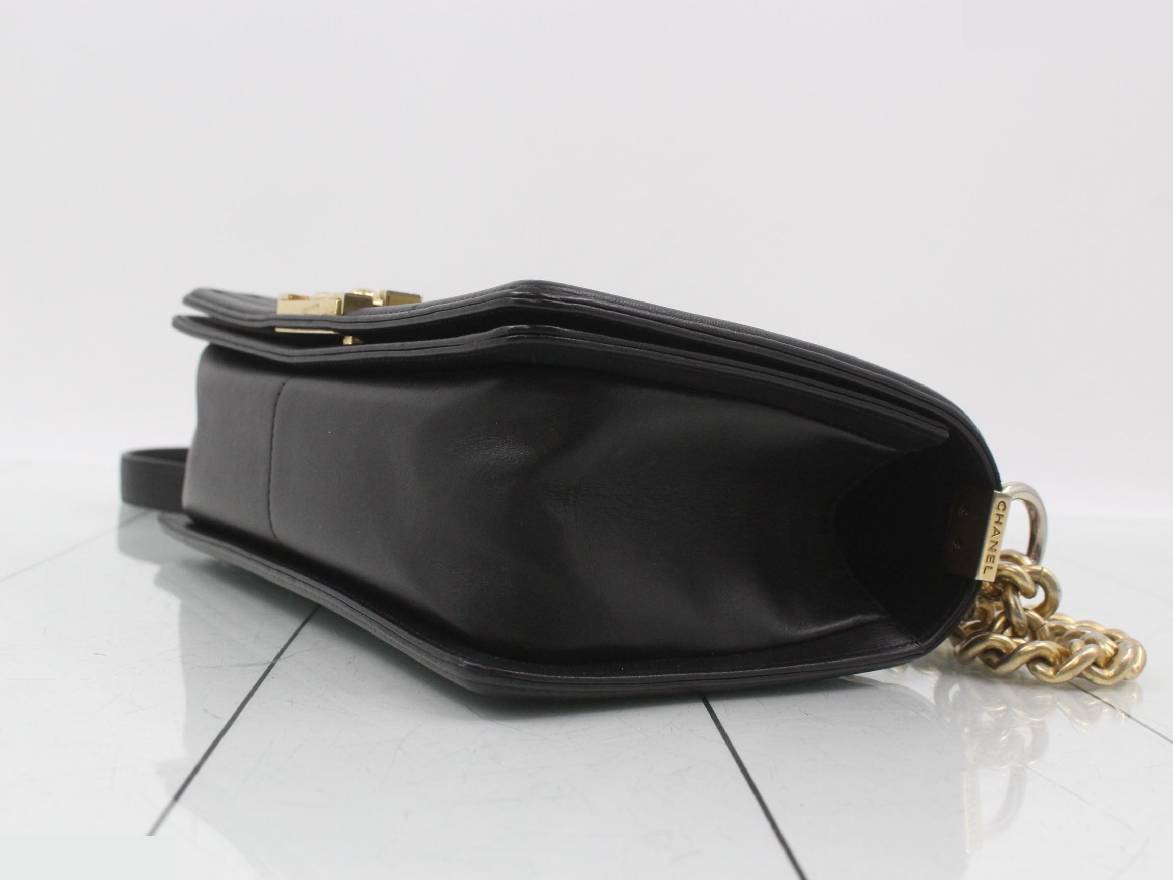 Boy Chanel Chain Shoulder Bag — view 6