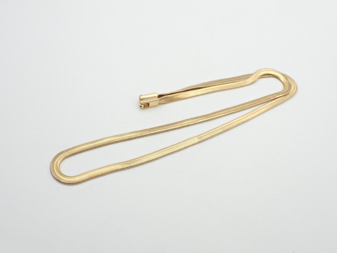 Long necklace; neck circumference approximately 78 cm — view 3