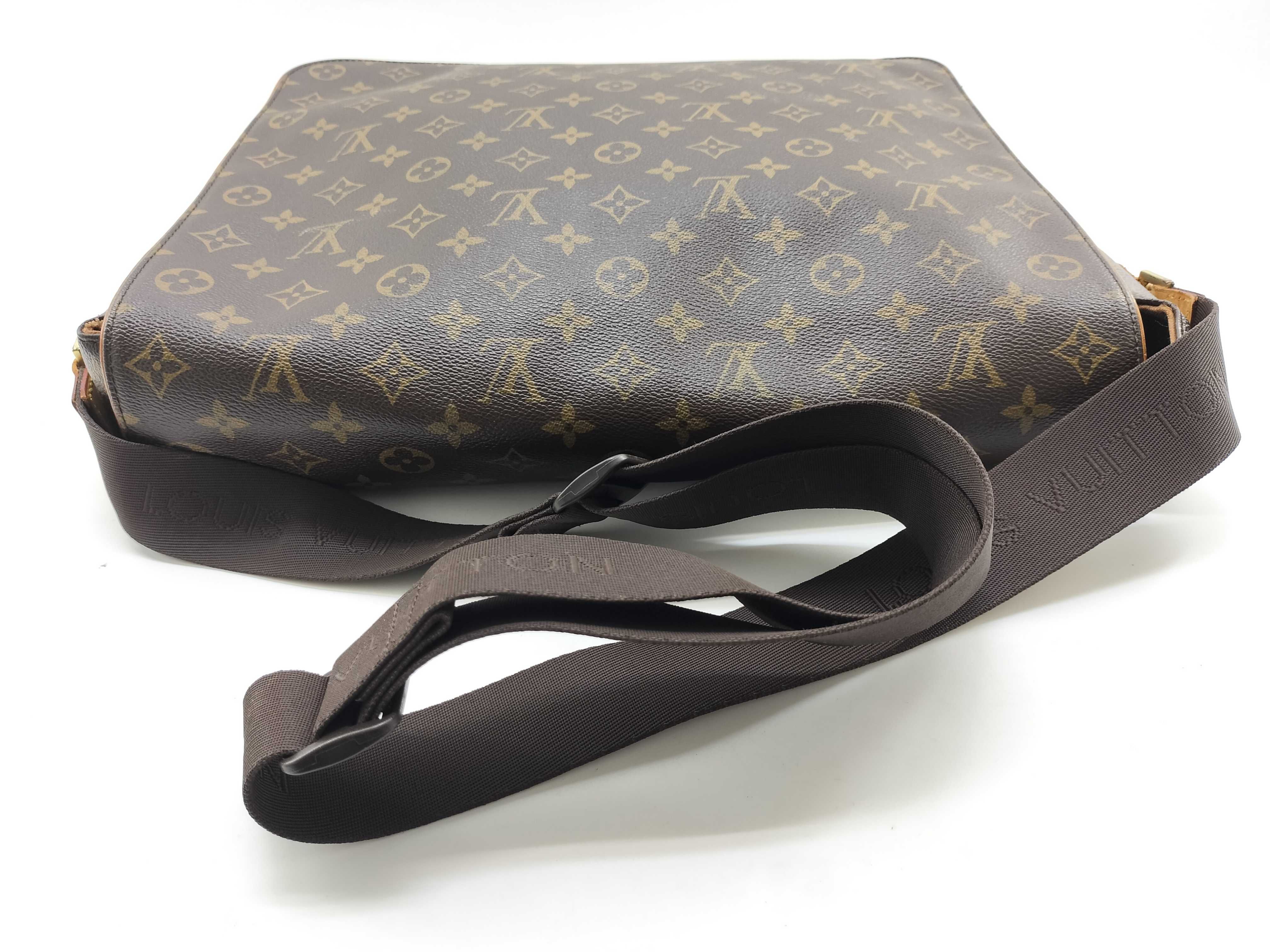 Monogram Abbesses M45257 CA0026 Shoulder Bag — view 9
