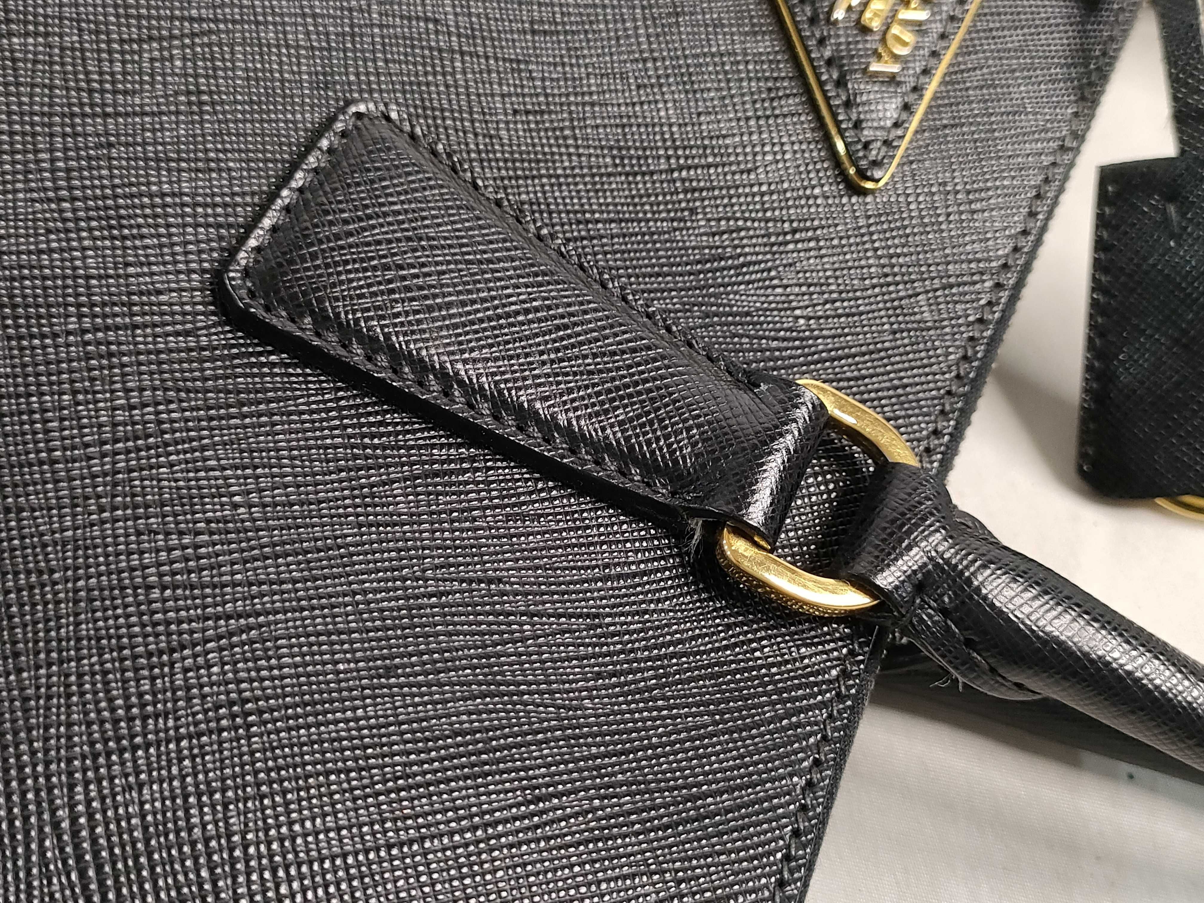 ID- Saffiano Lux Galeria Leather 2-Way Handbag Black BN2274 with strap and handbag — view 5