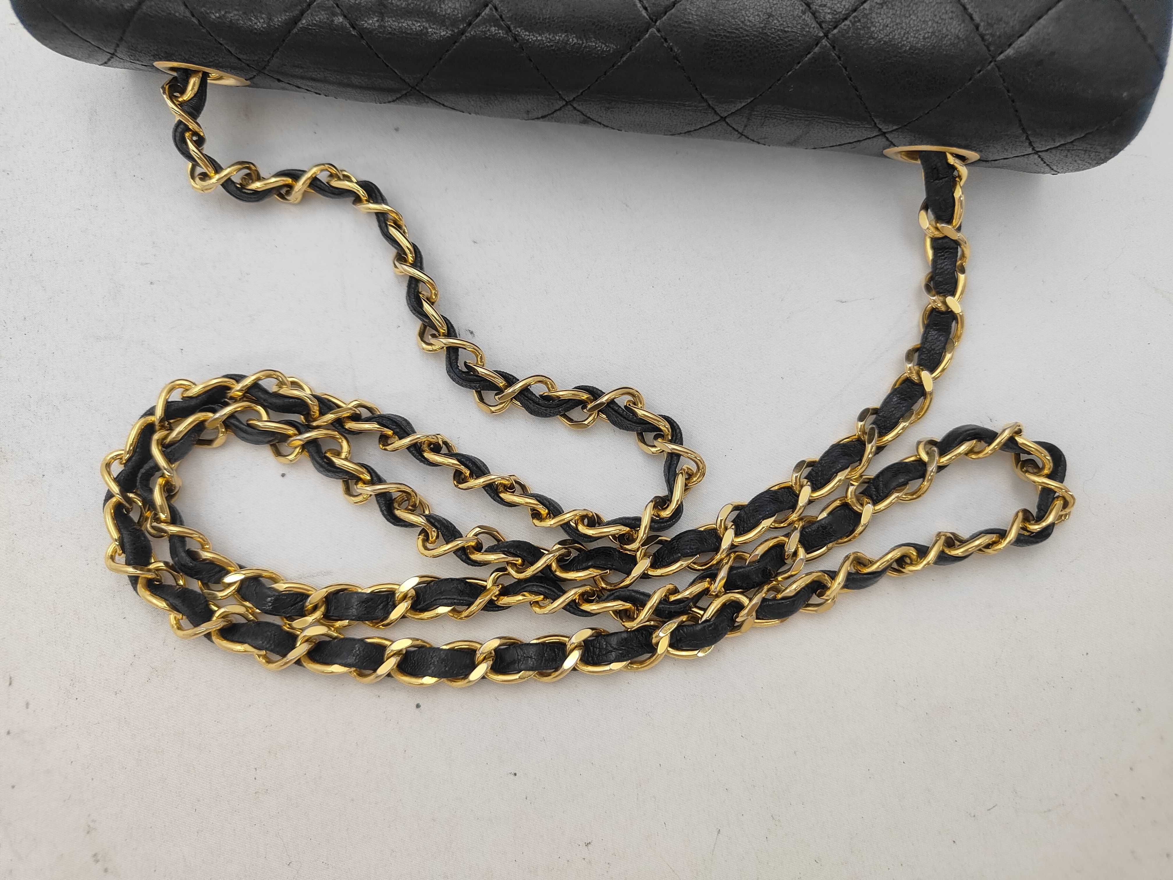 Matelassé Full Flap Black Gold Hardware Chain Shoulder Bag — view 3