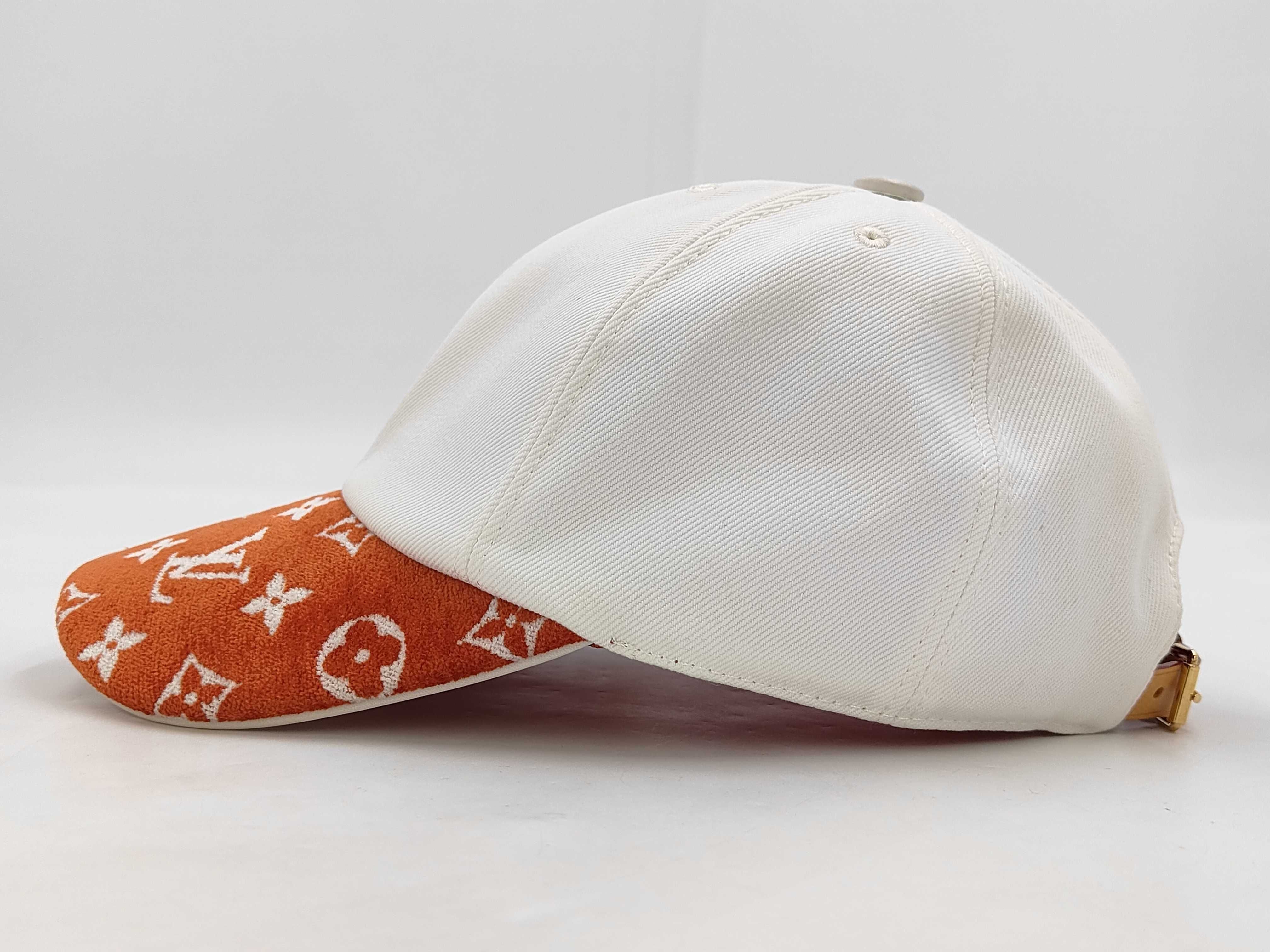 Cap and other accessories — view 3