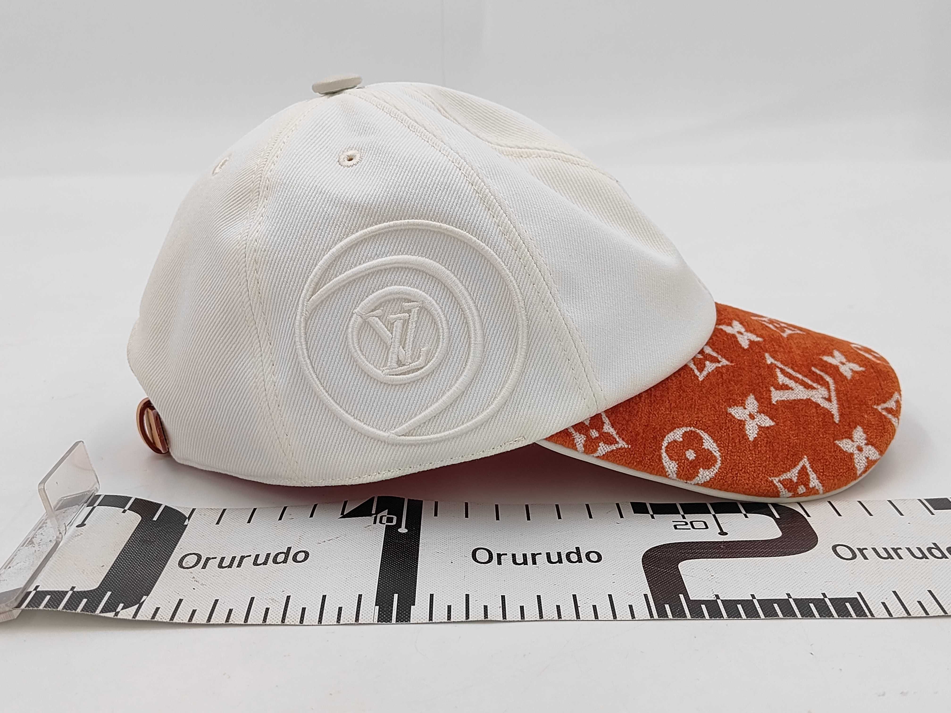 Cap and other accessories — view 8