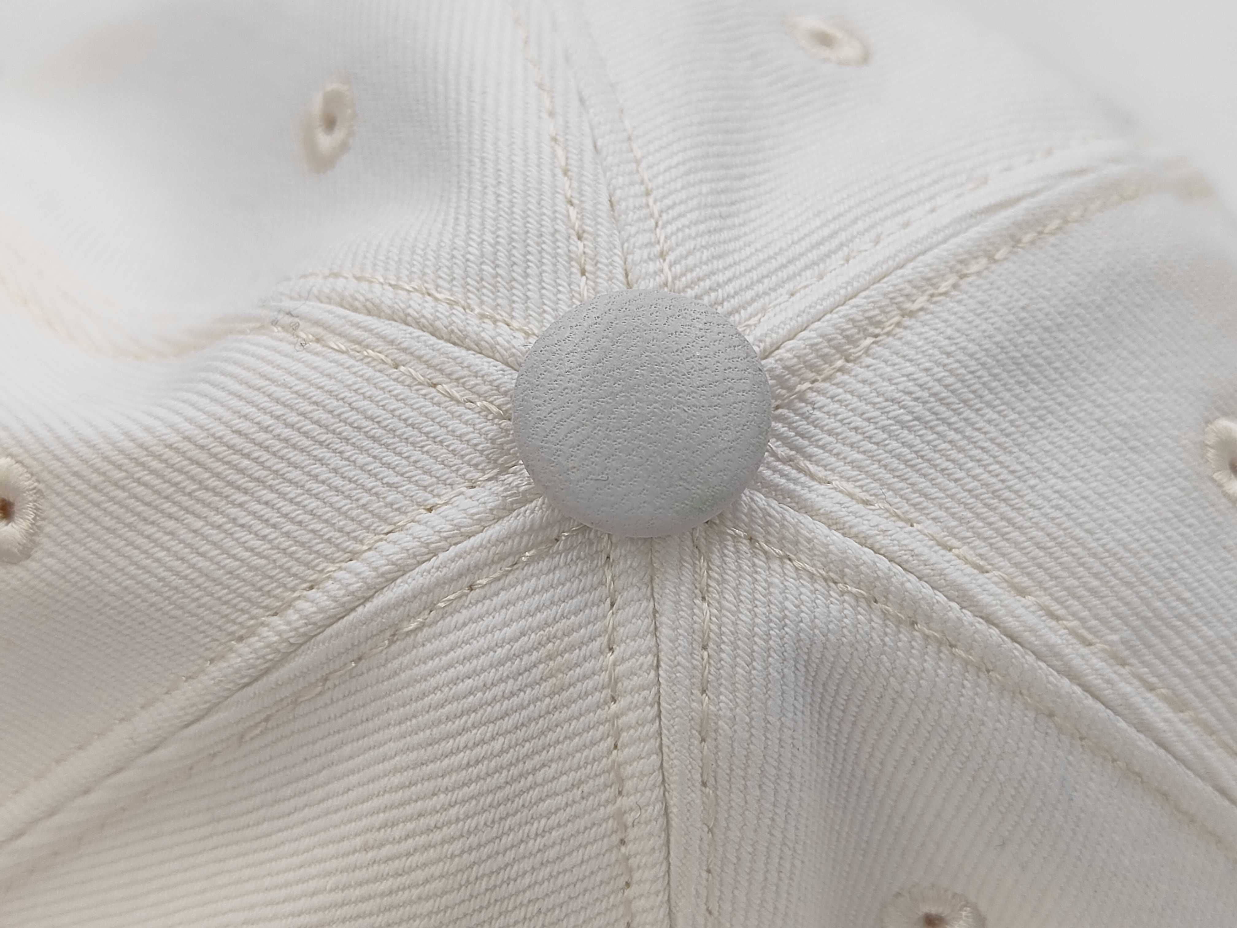 Cap and other accessories — view 9