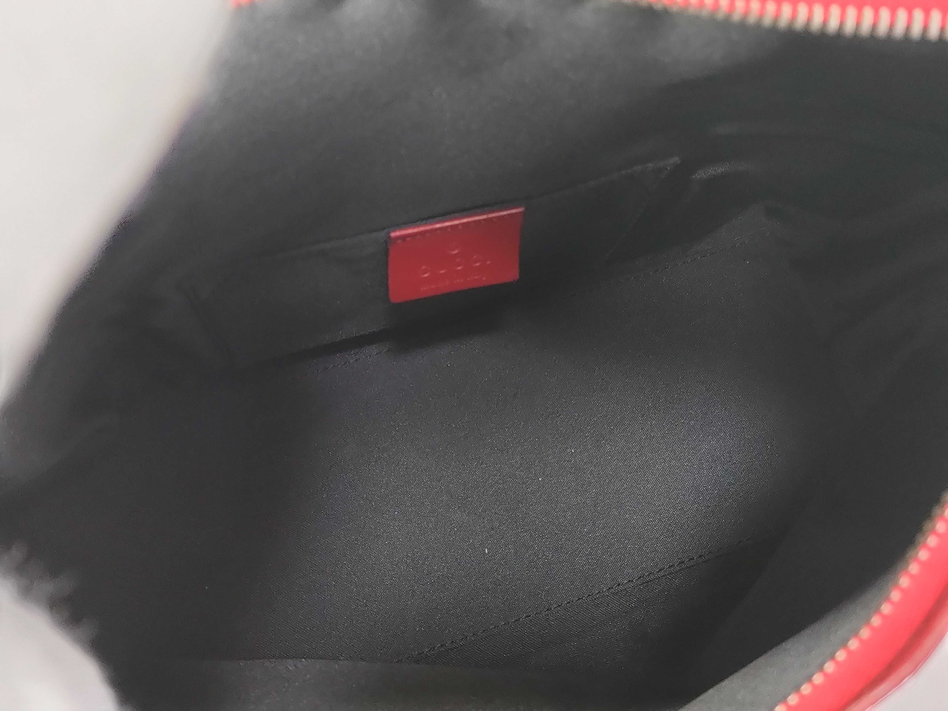 GG Canvas Hobo Bag, Red Handbag — view 9