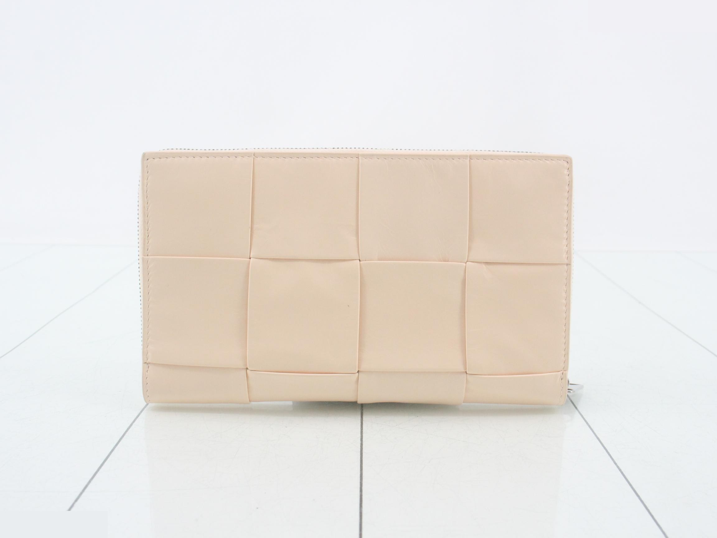 Intrecciato Large Cassette Leather Round Zip Wallet, Beige — view 2