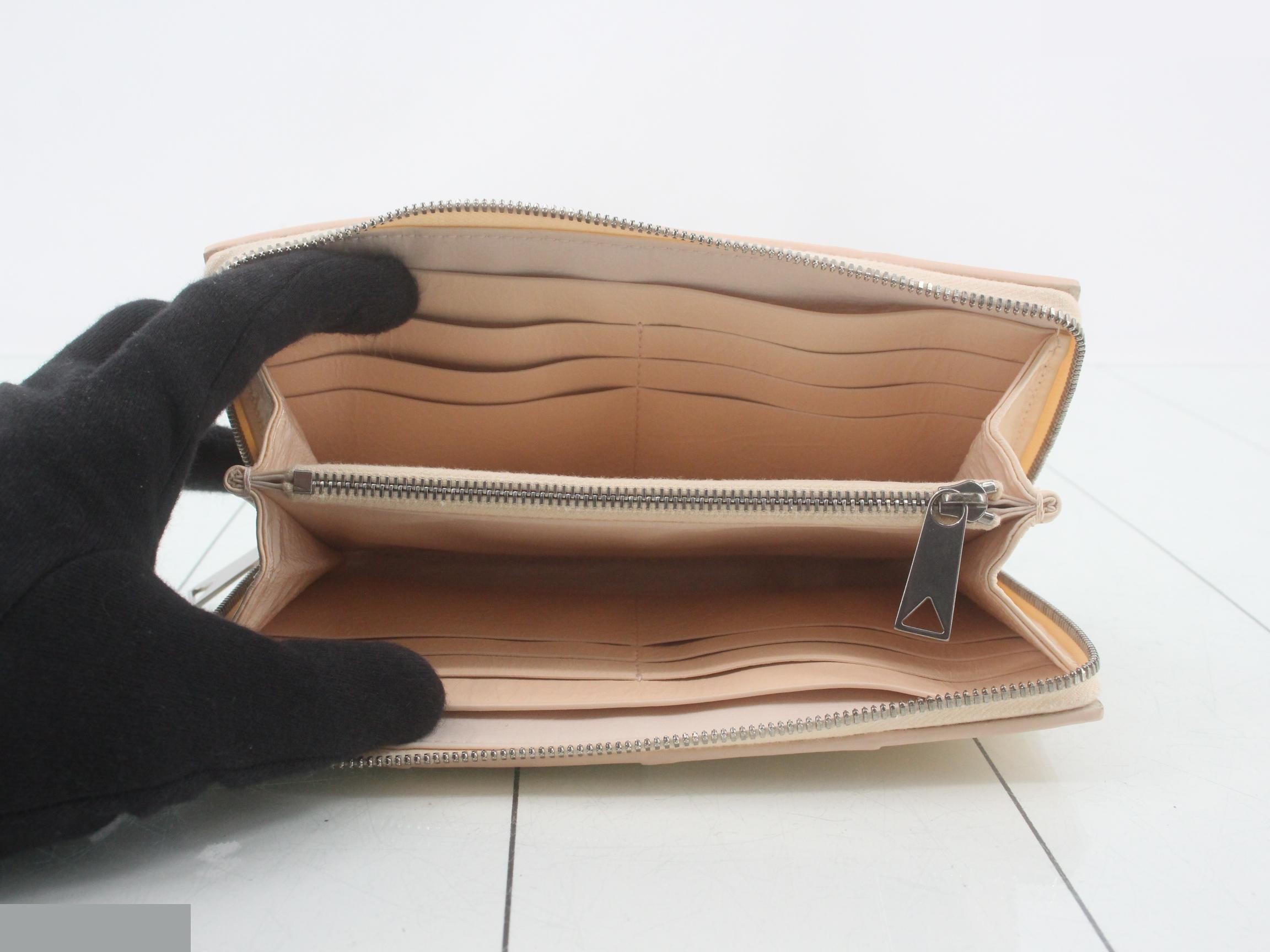 Intrecciato Large Cassette Leather Round Zip Wallet, Beige — view 4