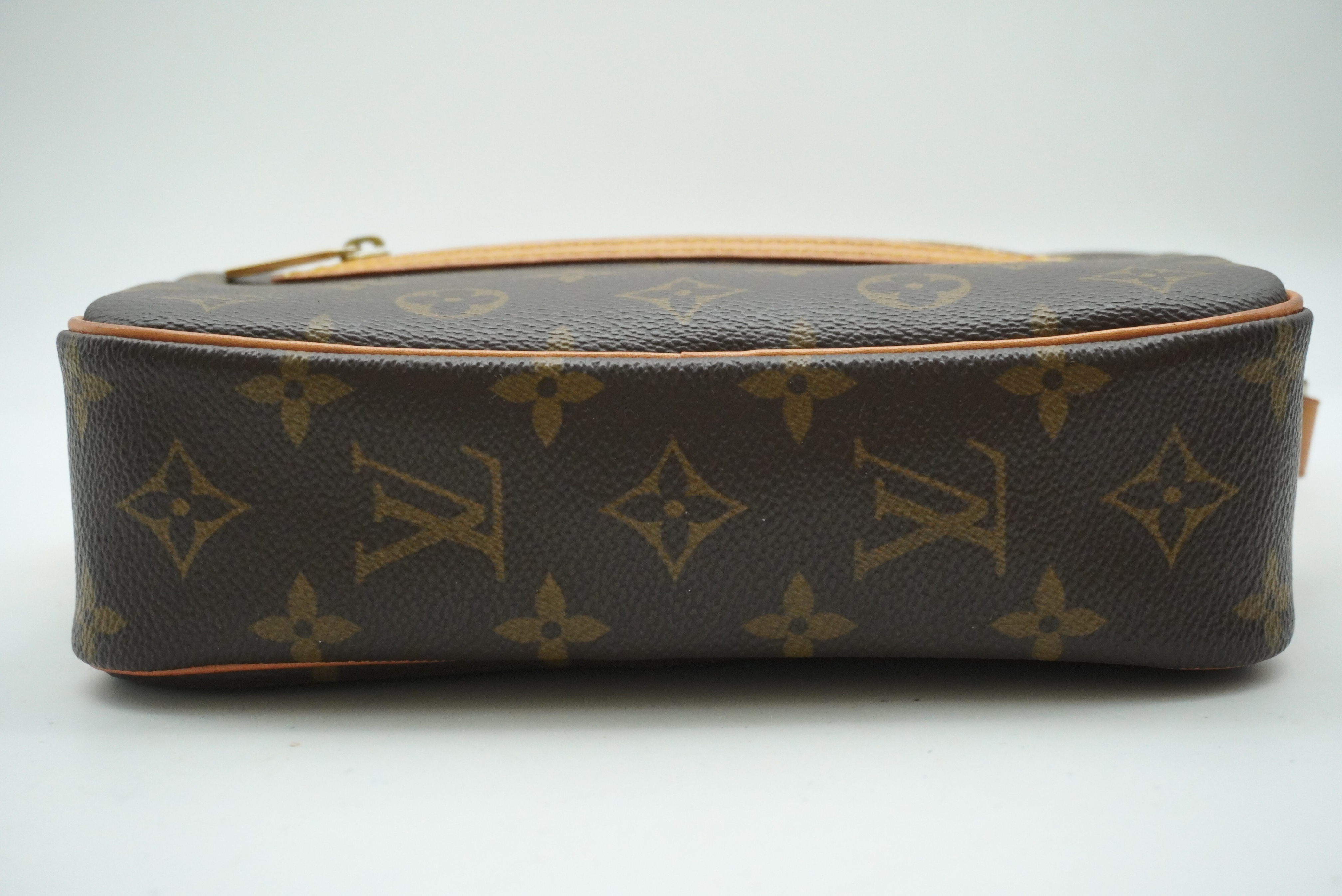 Monogram Pochette Cite M51183 Shoulder Bag — view 5