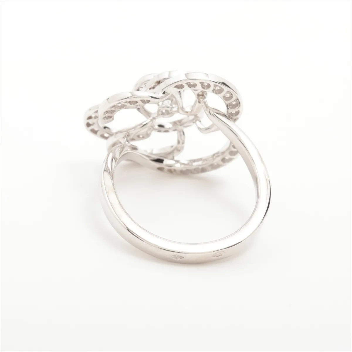 Camellia Diamond Ring, 750 (WG), 4.4g, 50, 6N2755. Some plating peeling. — view 2