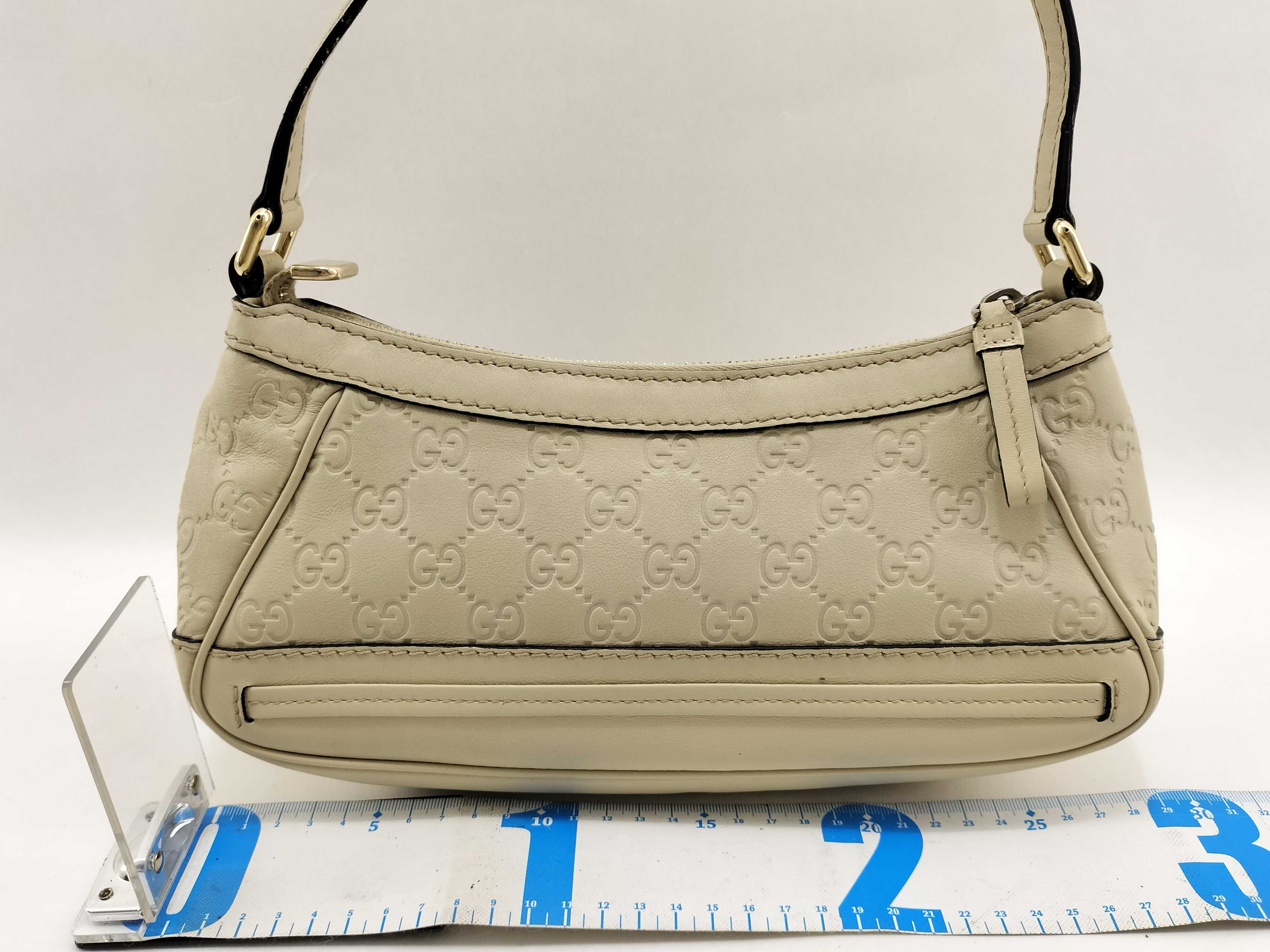 Guccissima White Leather Bow Underarm Bag Handbag — view 2