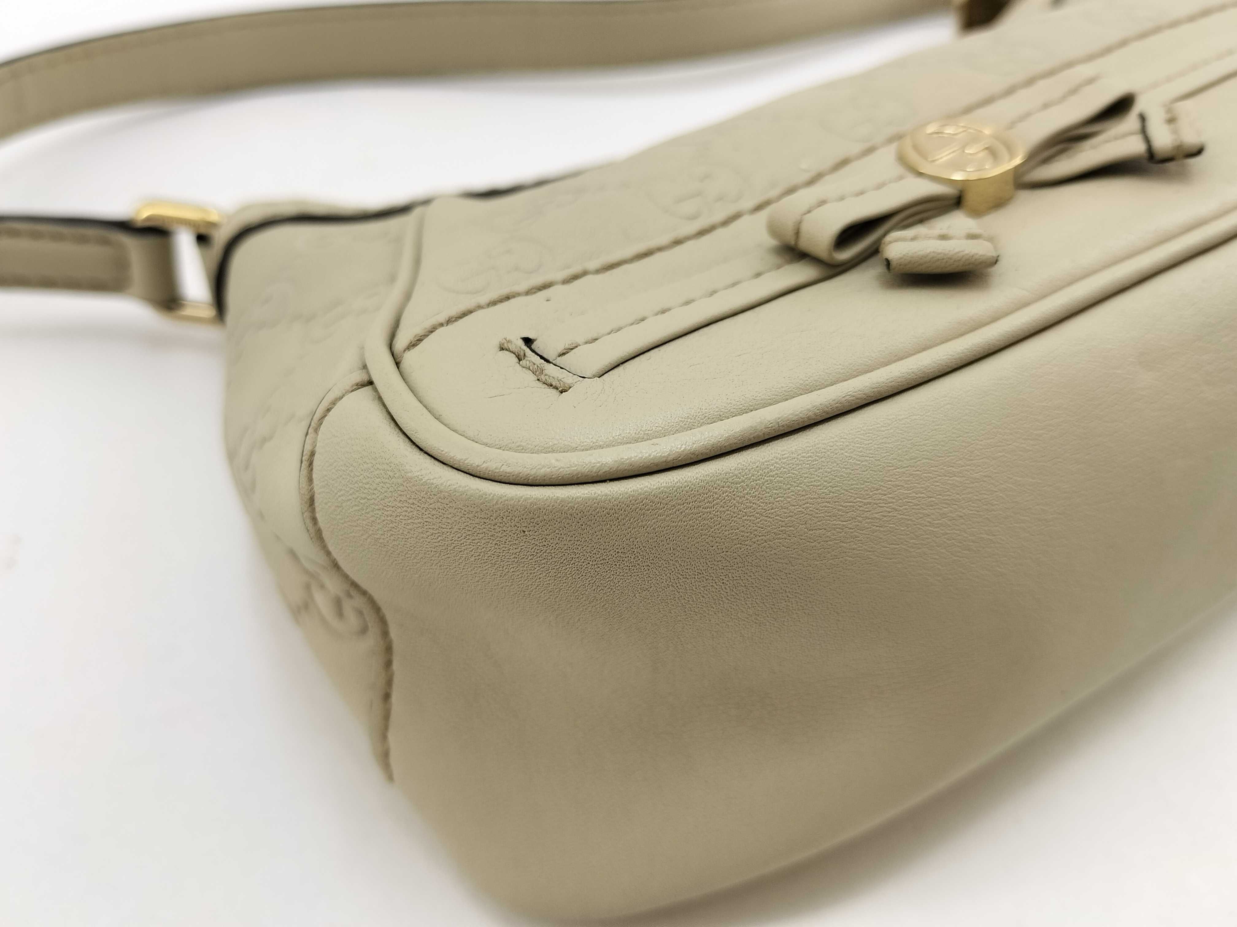 Guccissima White Leather Bow Underarm Bag Handbag — view 4