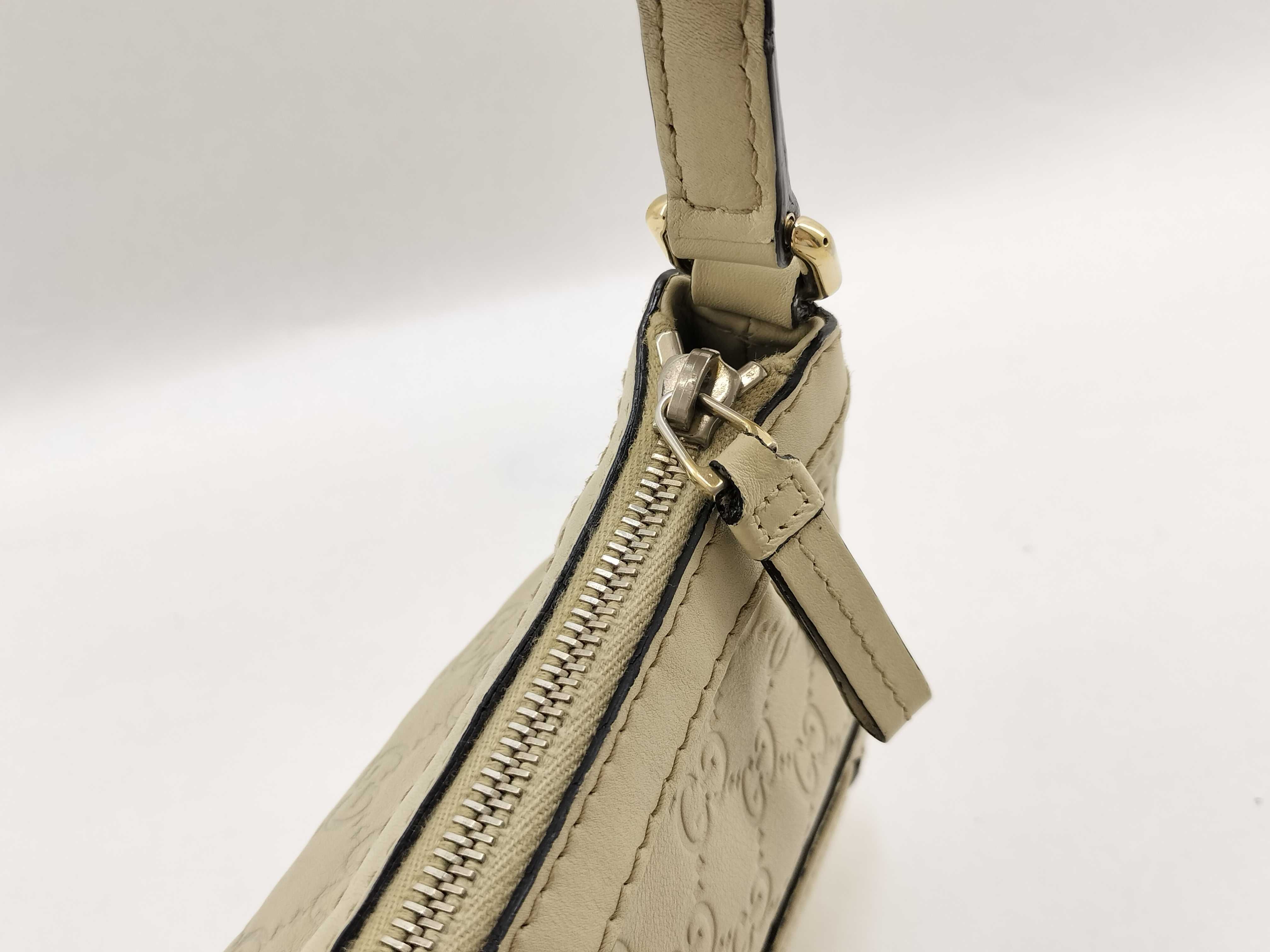 Guccissima White Leather Bow Underarm Bag Handbag — view 9