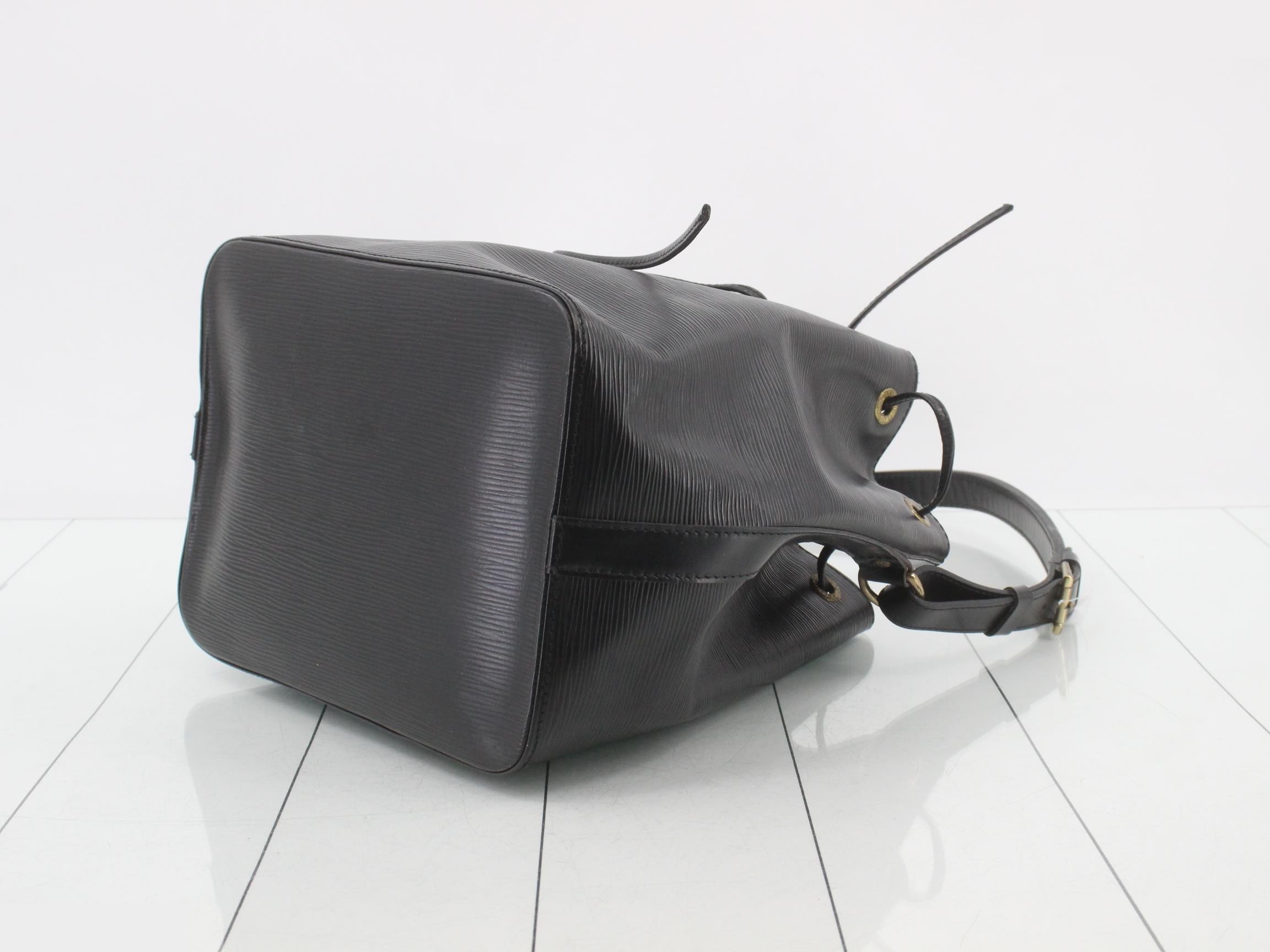 Noe Epi Shoulder Bag — view 6