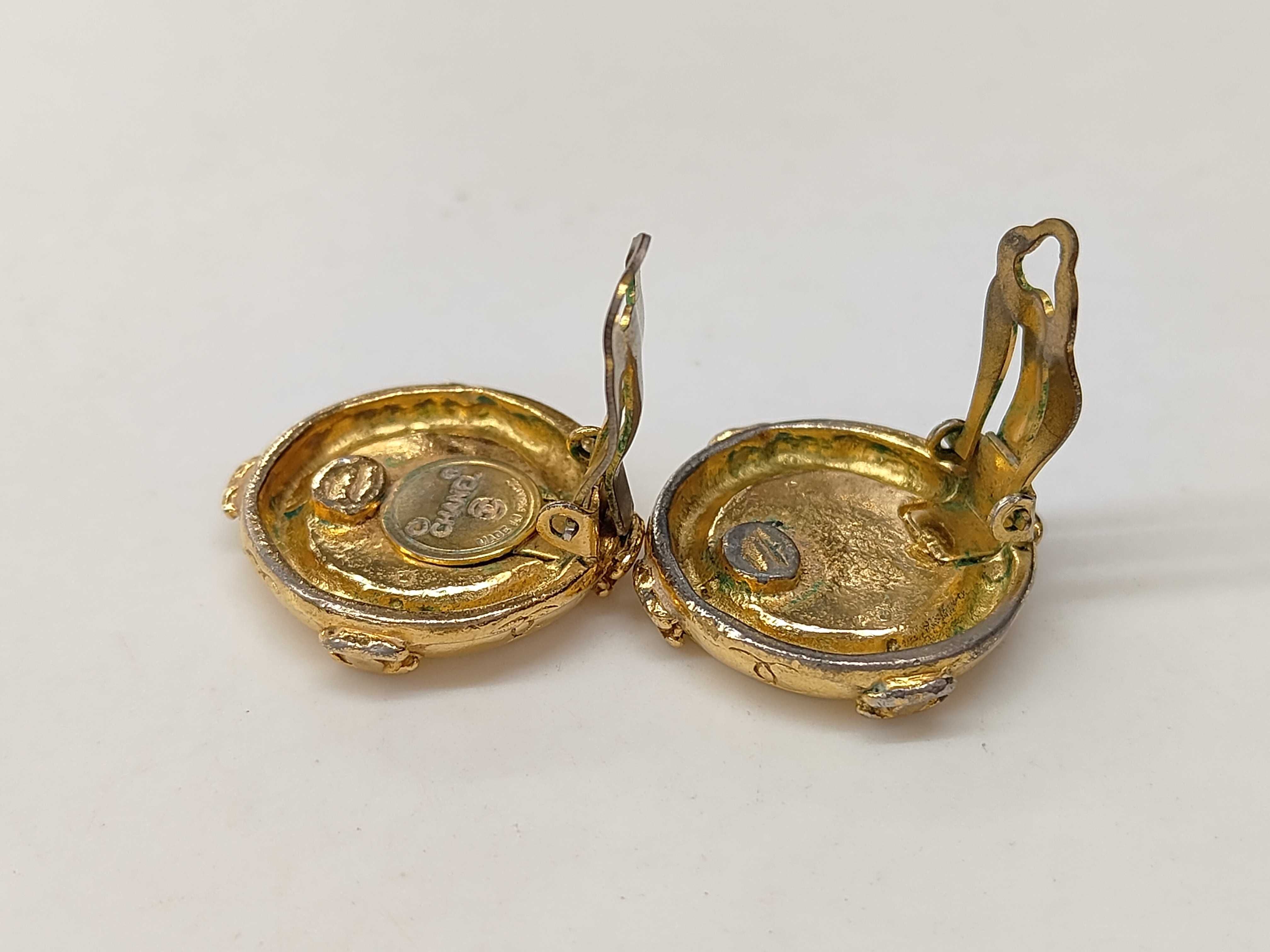 earrings — view 4